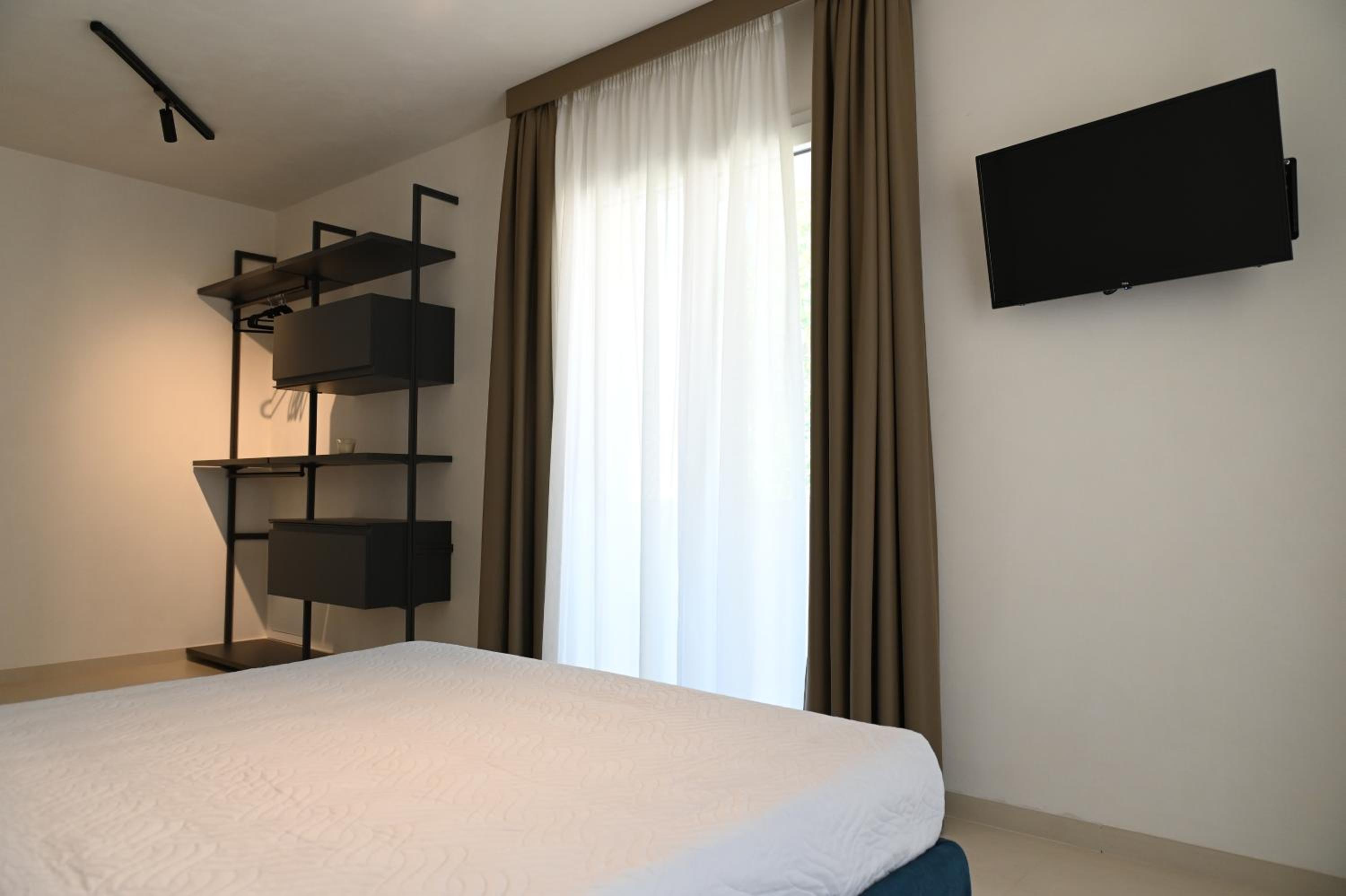Lebum Apartments & Suites