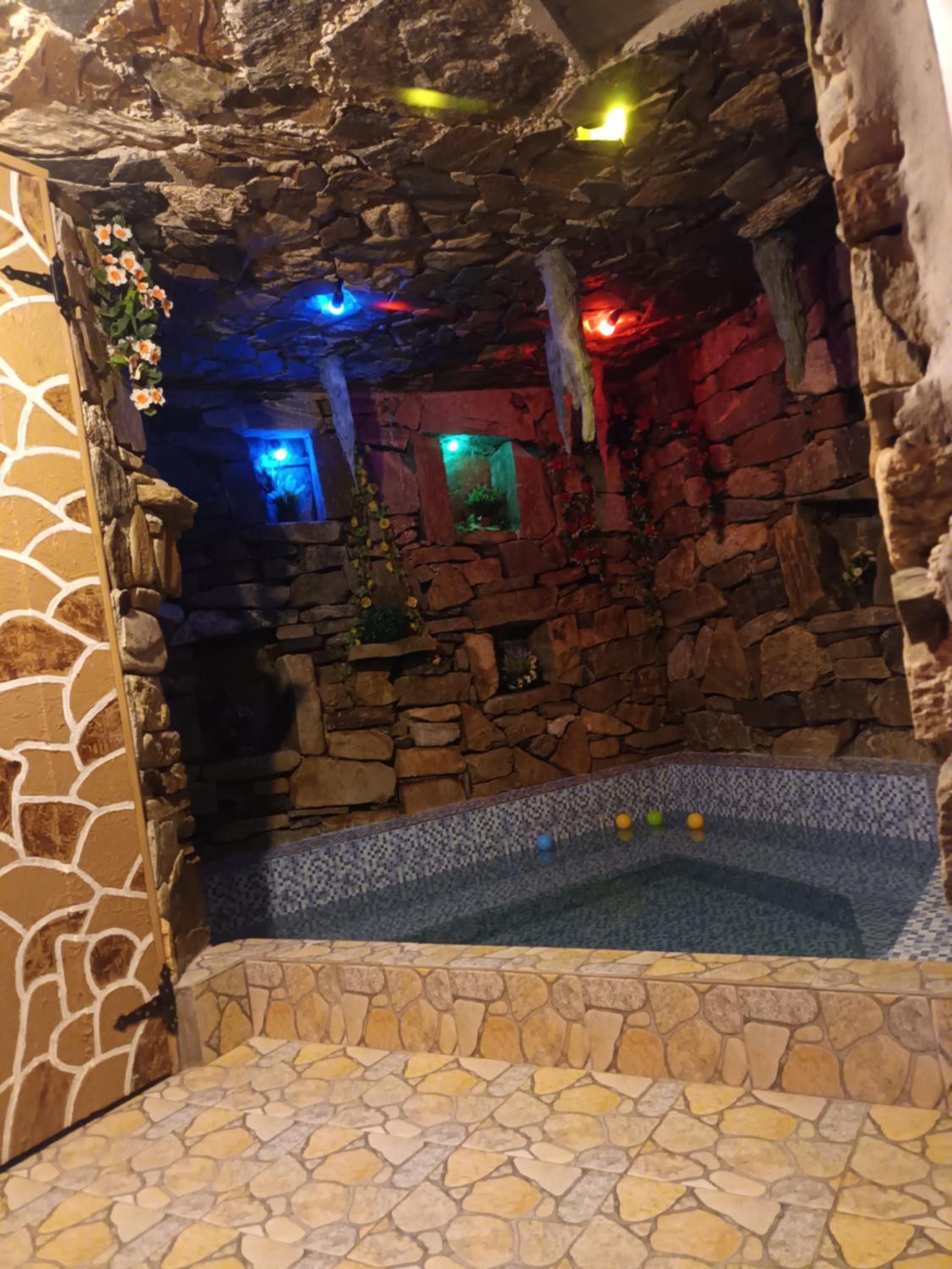 Photo 35