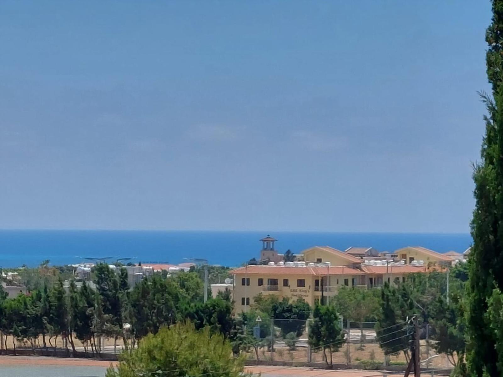 Stunning views' Apartment with Pool