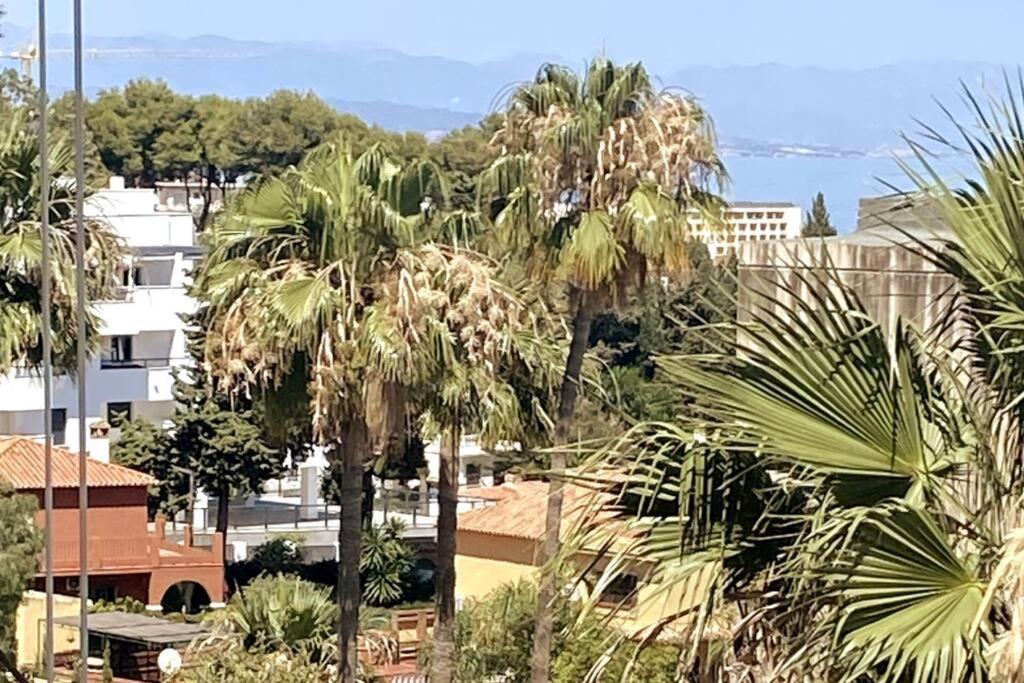 La ventana de Puerto Marina