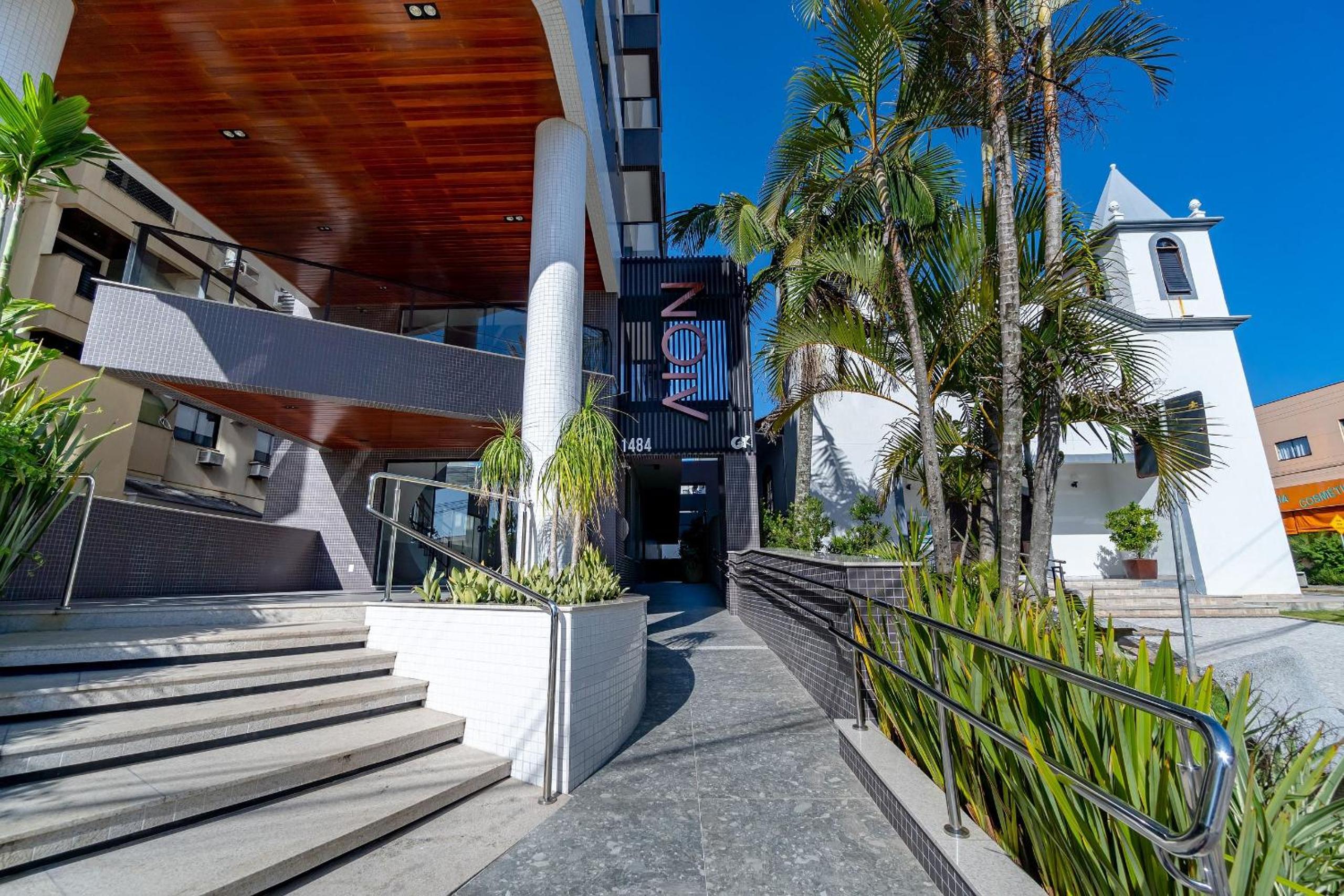 Confortável Loft com Vista para o Mar - Condomínio com Piscina