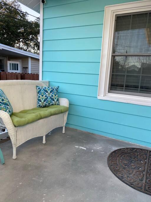 “The Sea Shanty" Classic Beach Cottage - Mins to CB Boardwalk and Beach Access