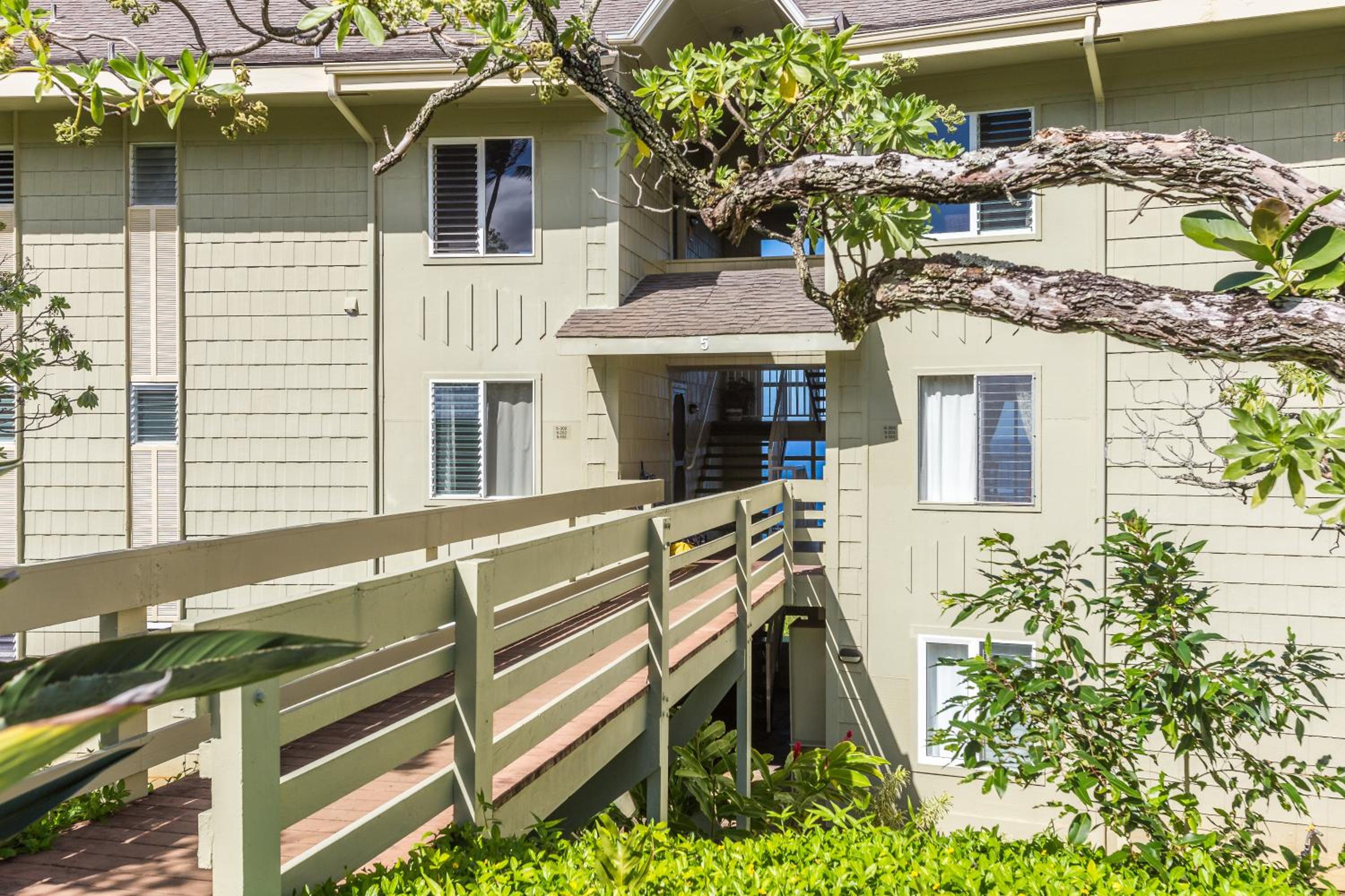 Hotel Breathtaking Ocean View of Royal Waters! AK5202 - Image 1