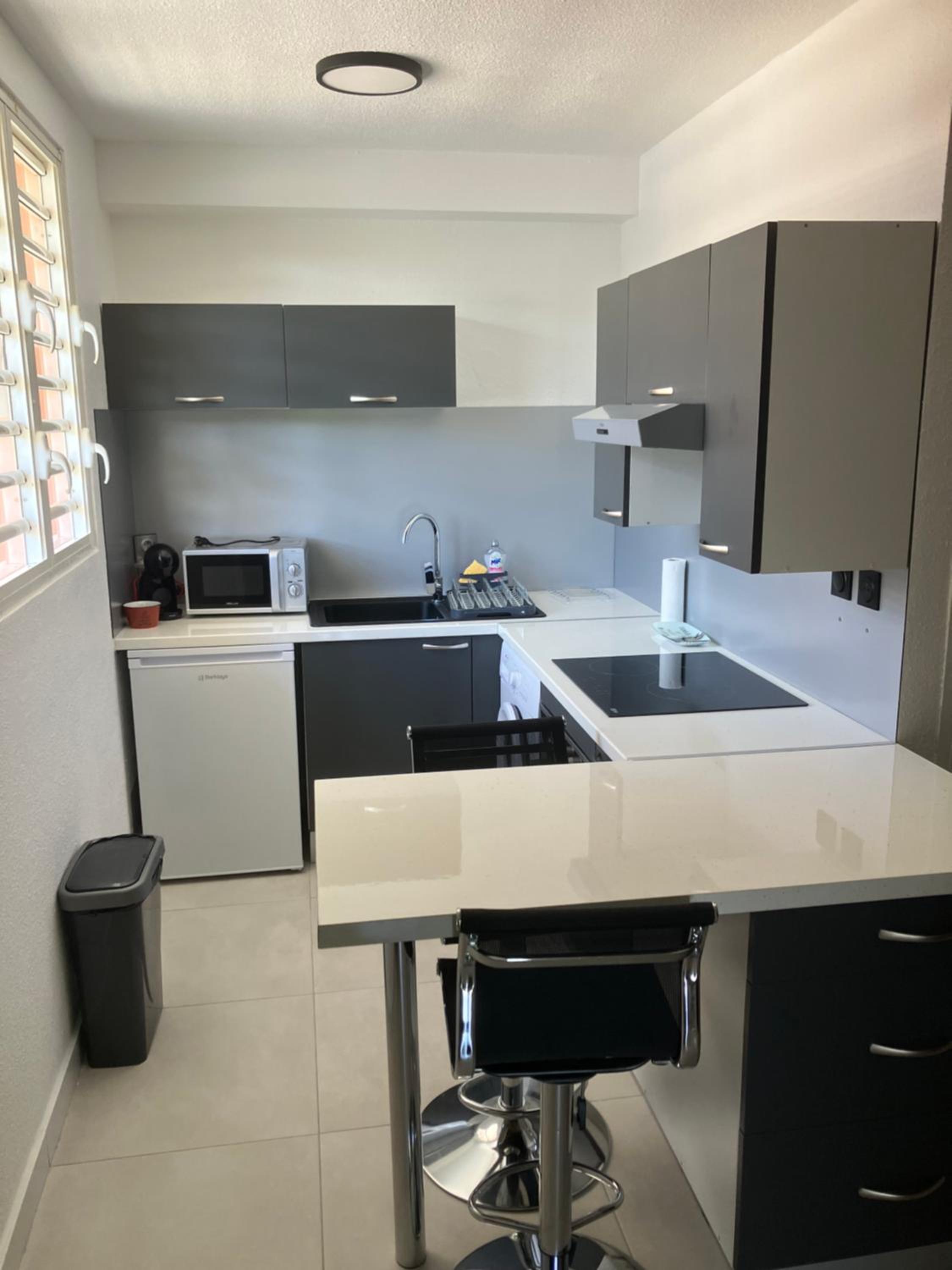 STUDIO MEUBLE RESIDENCE ESTUDOM - HIBISCUS - UNIVERSITE DE CAYENNE view 4