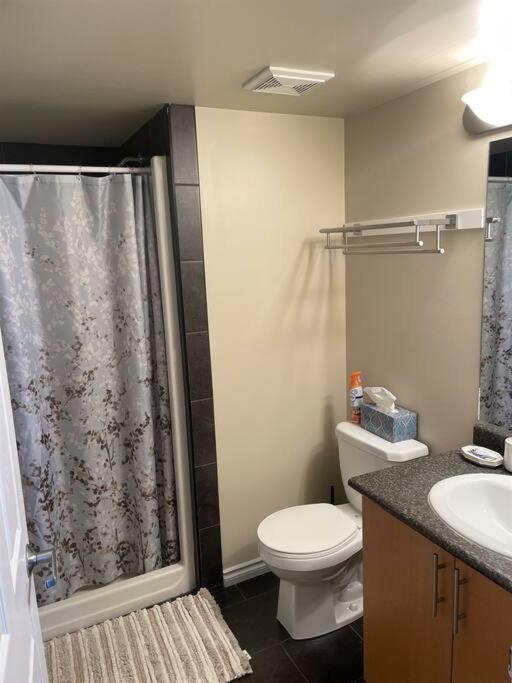 Chris's Cozy Condo Times Square Rogers Place Edmonton