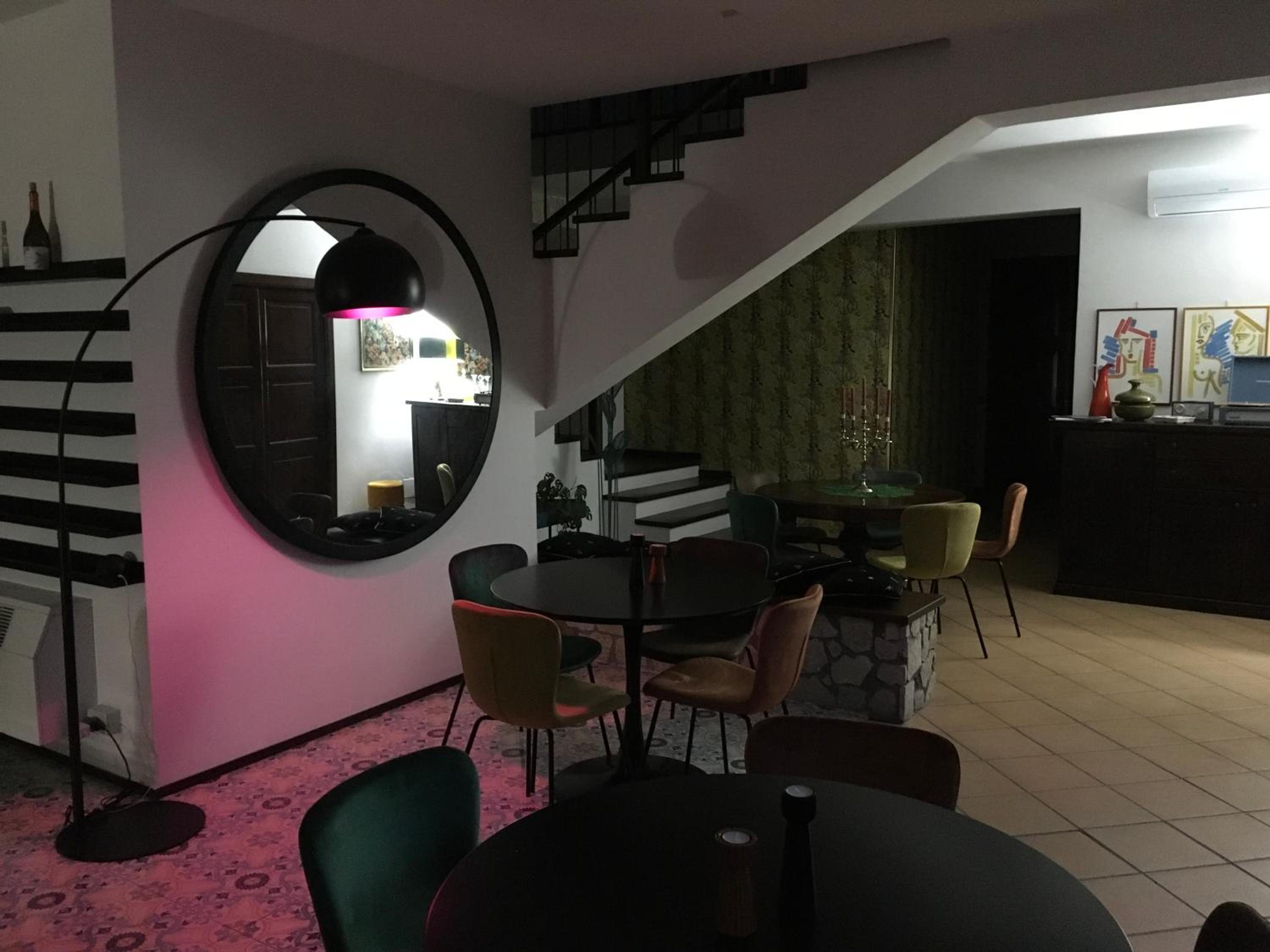 lounge