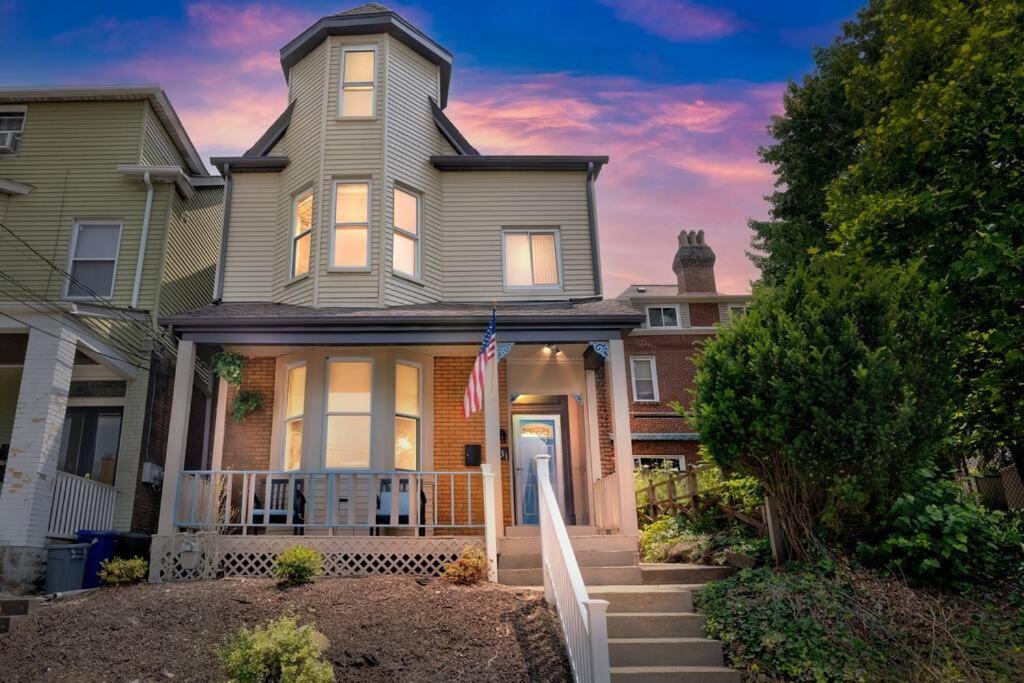 Victorian Home in Mt. Washington