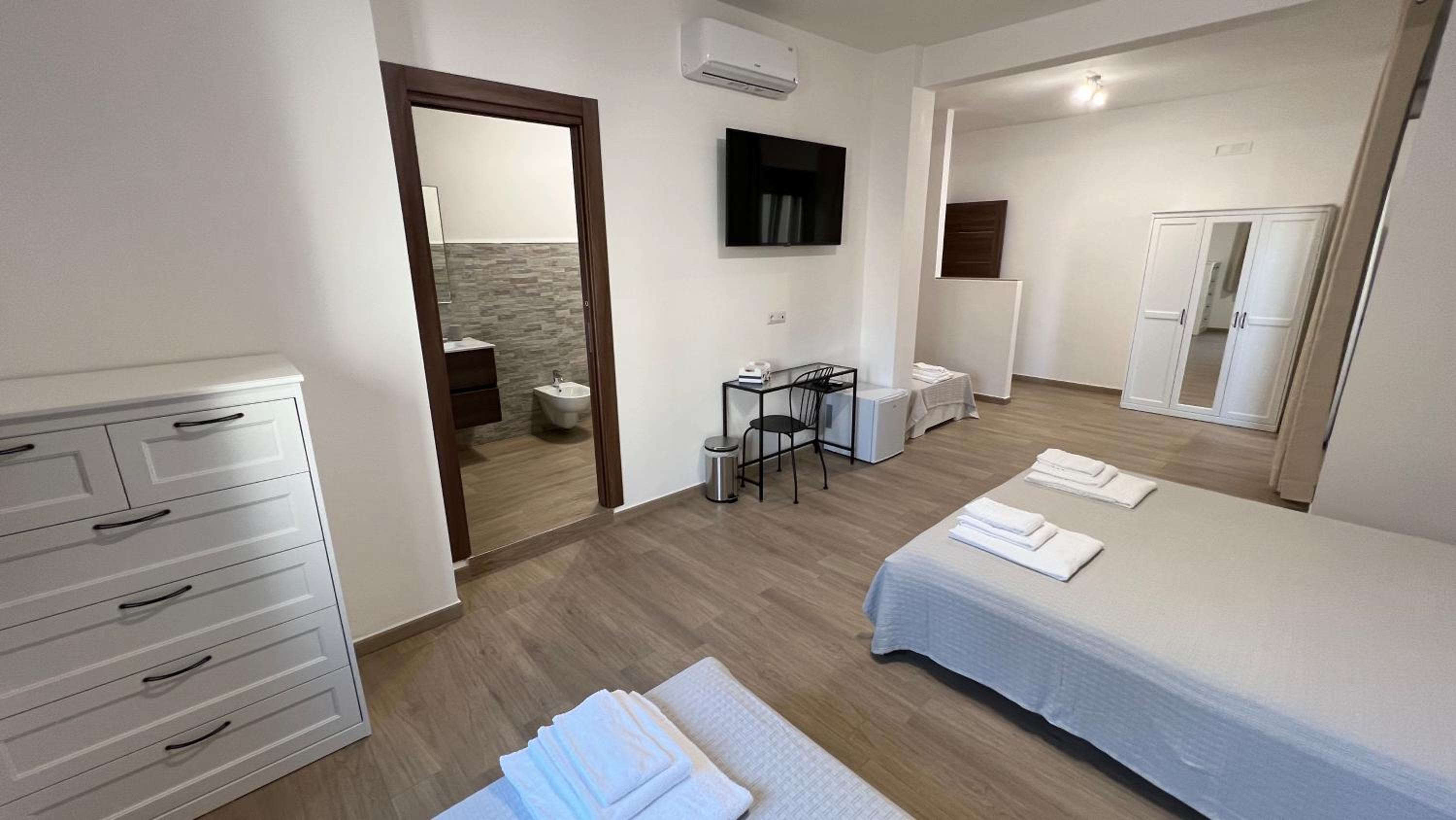Cala Portavecchia en Monopoli — hotel room