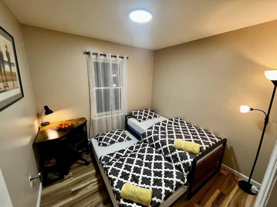 Sauna, Games,Grill, View,Lake,Pool,TVs view 3