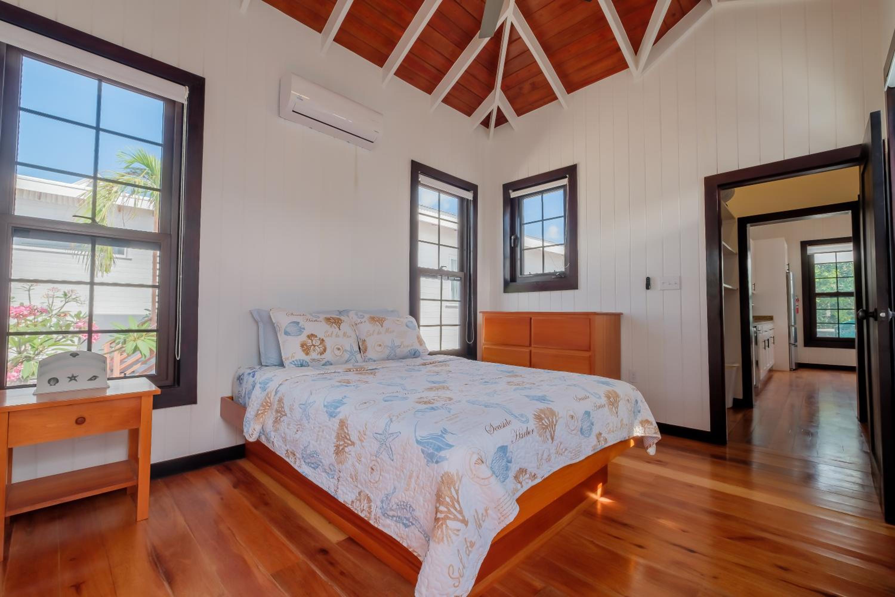 Caribbean Vacation Rentals and The PoolClub at Mahogany!