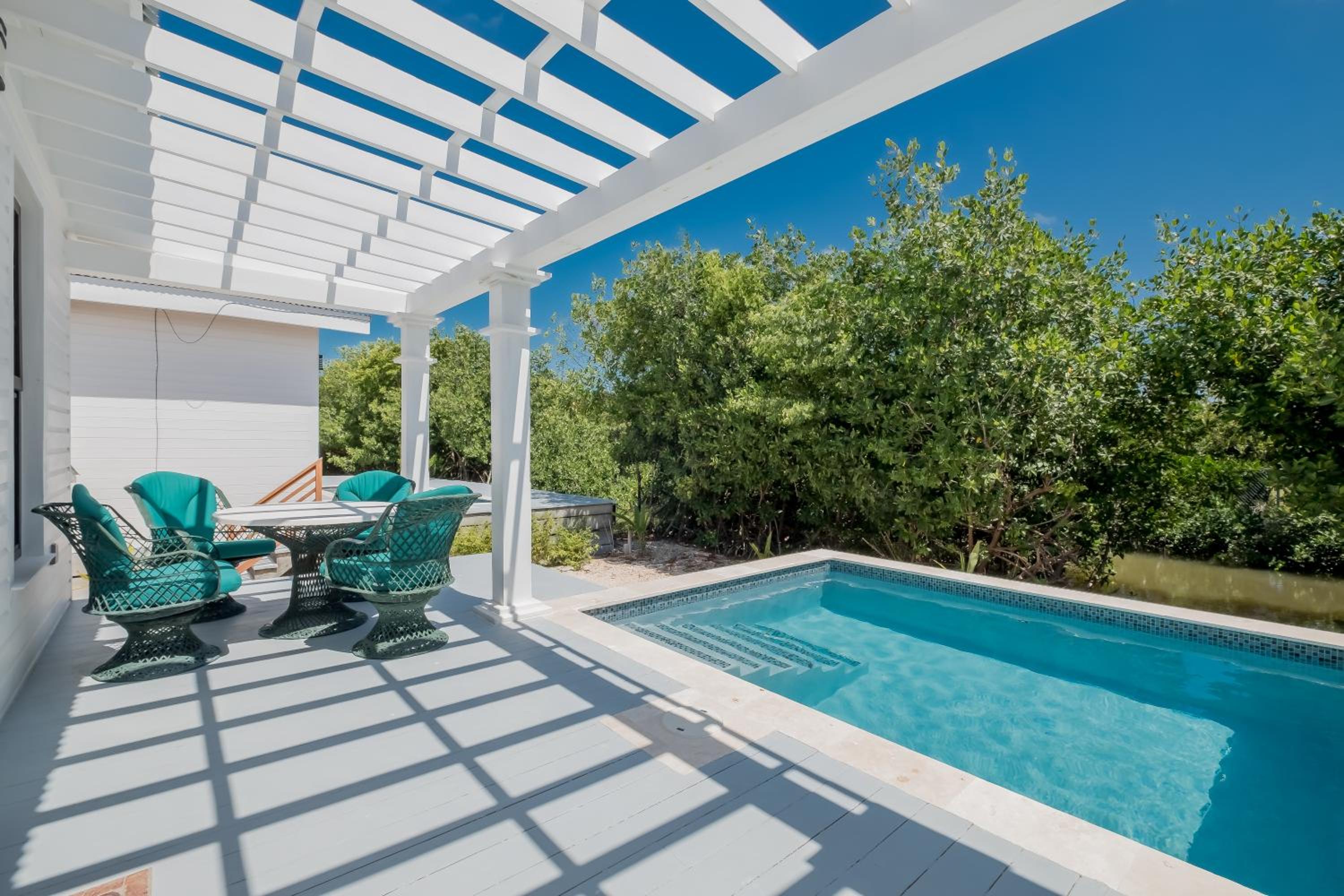 Caribbean Vacation Rentals and The PoolClub at Mahogany!