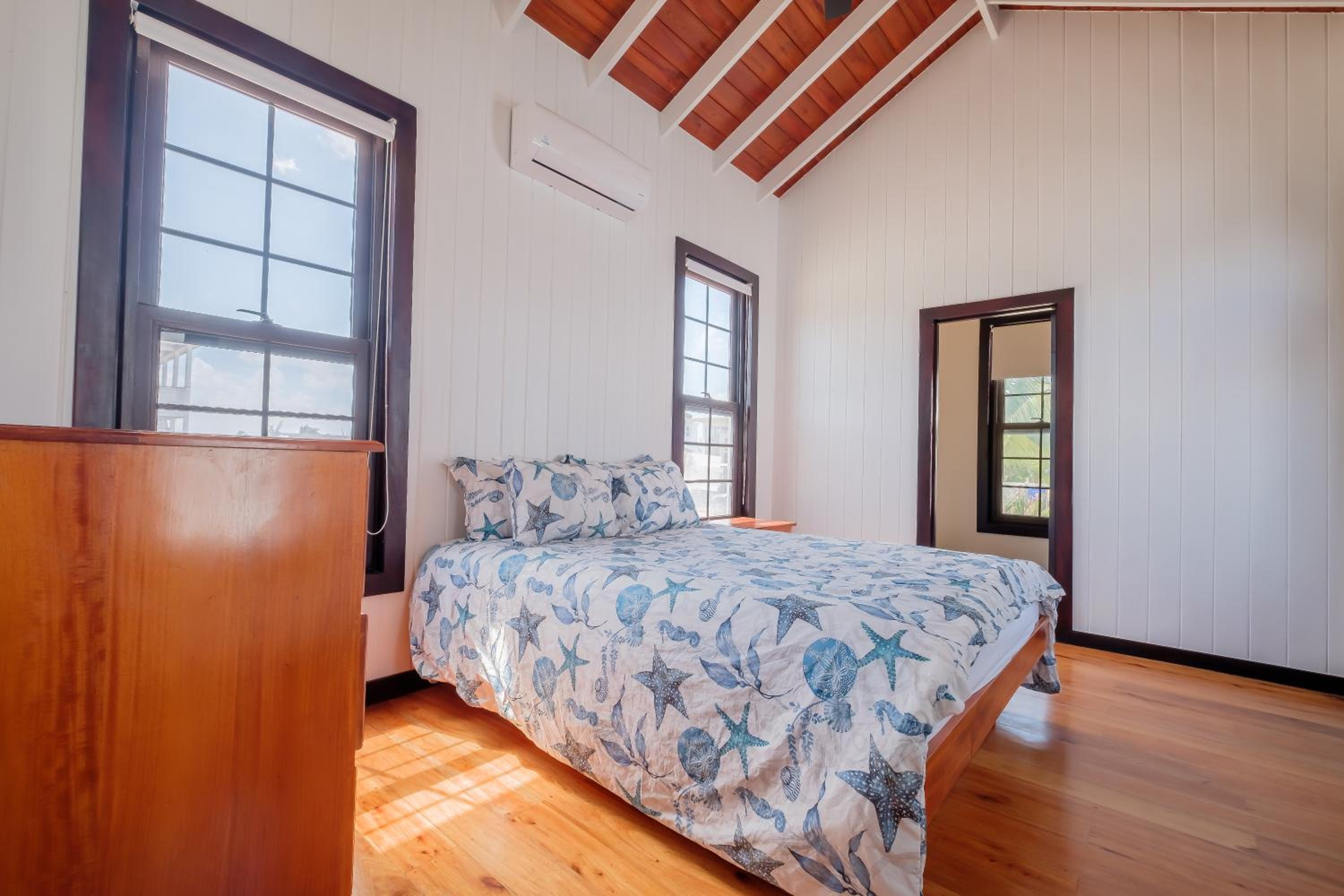 Caribbean Vacation Rentals and The PoolClub at Mahogany!