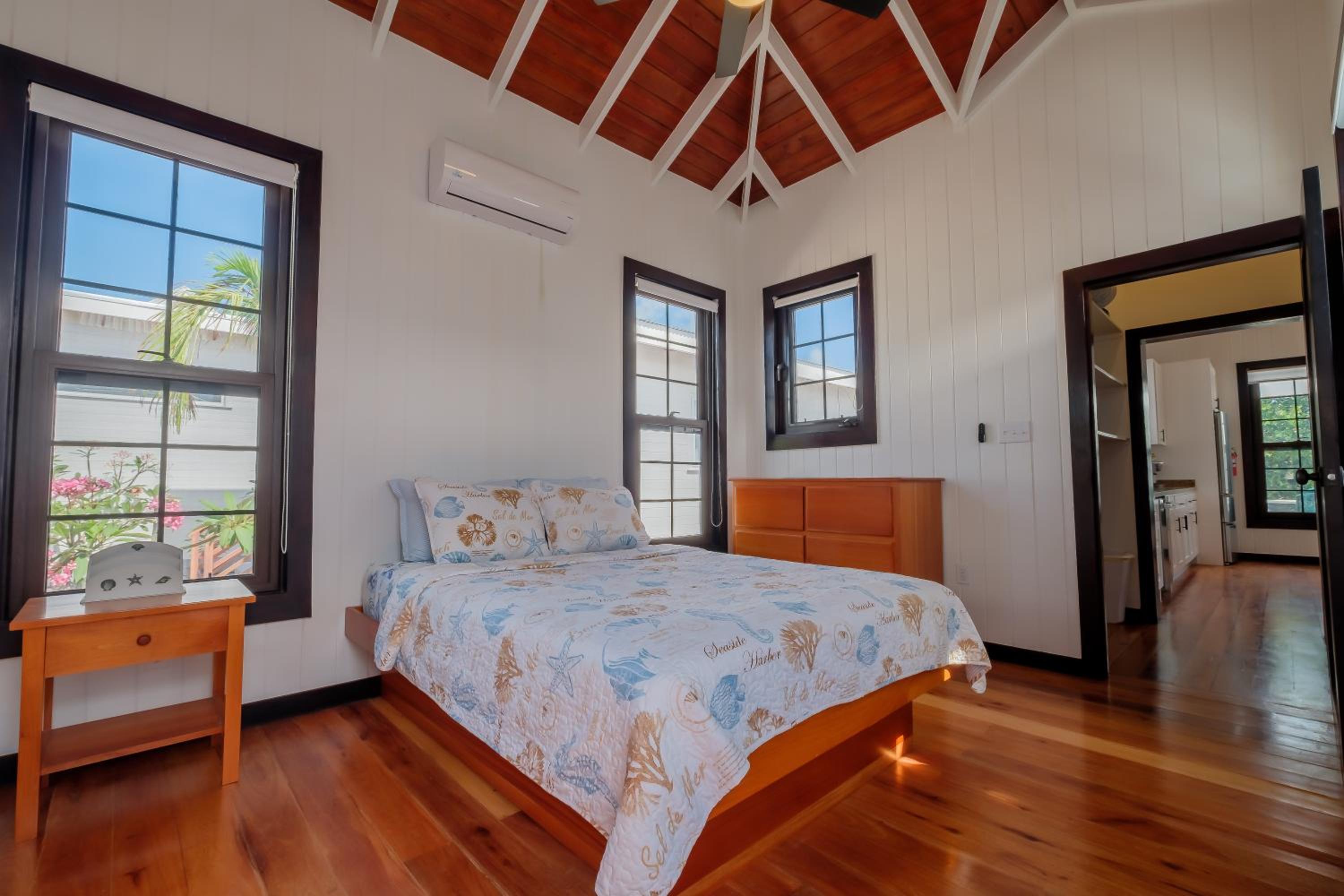 Caribbean Vacation Rentals and The PoolClub at Mahogany!