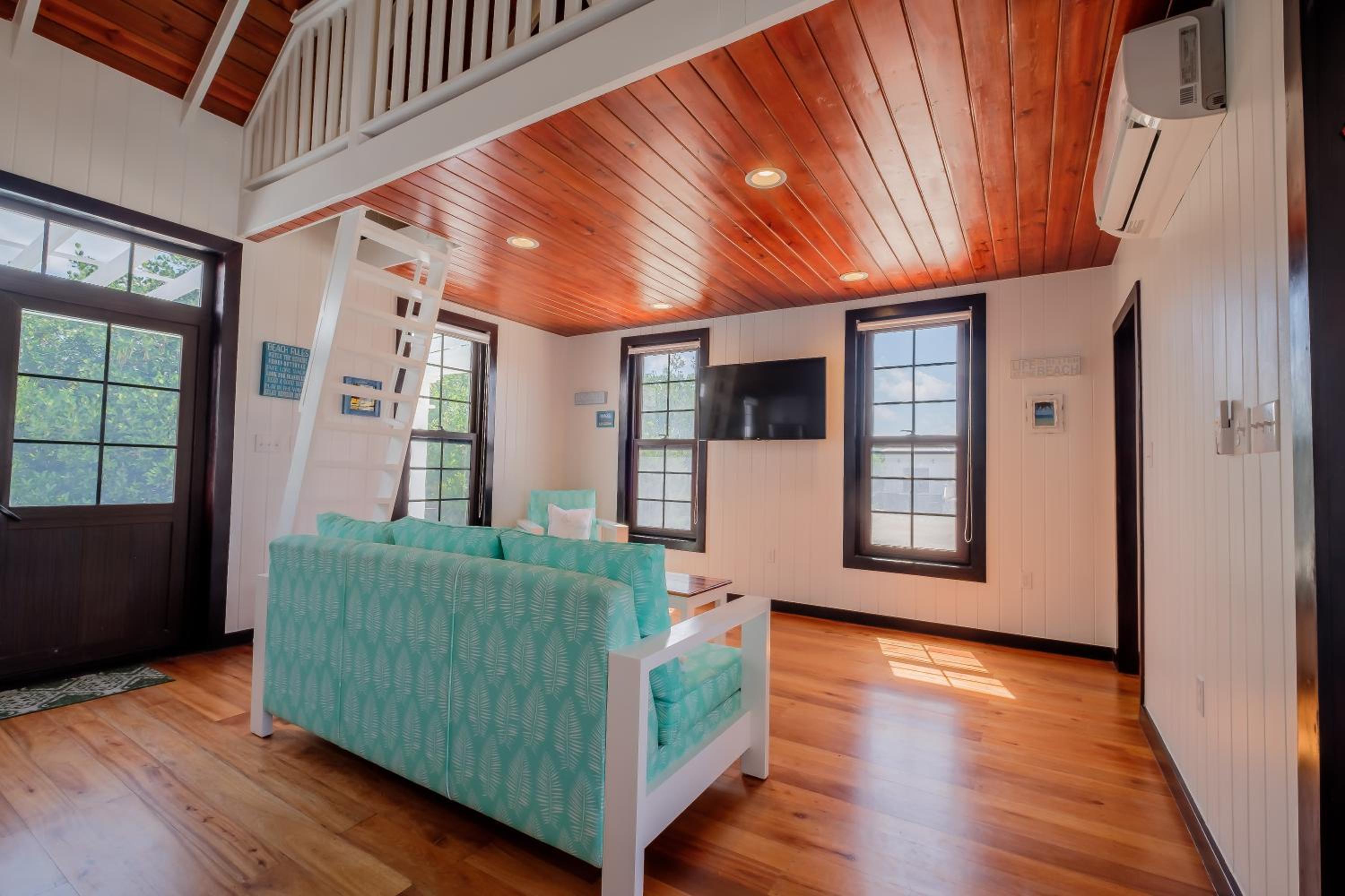 Caribbean Vacation Rentals and The PoolClub at Mahogany!