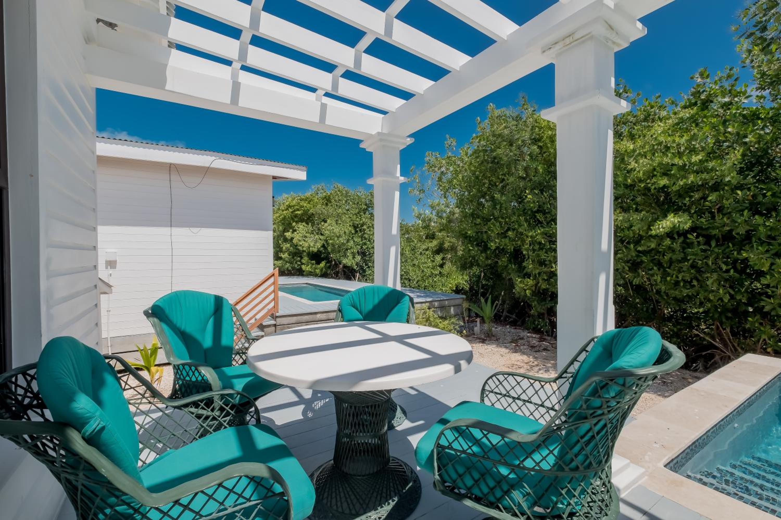 Caribbean Vacation Rentals and The PoolClub at Mahogany!