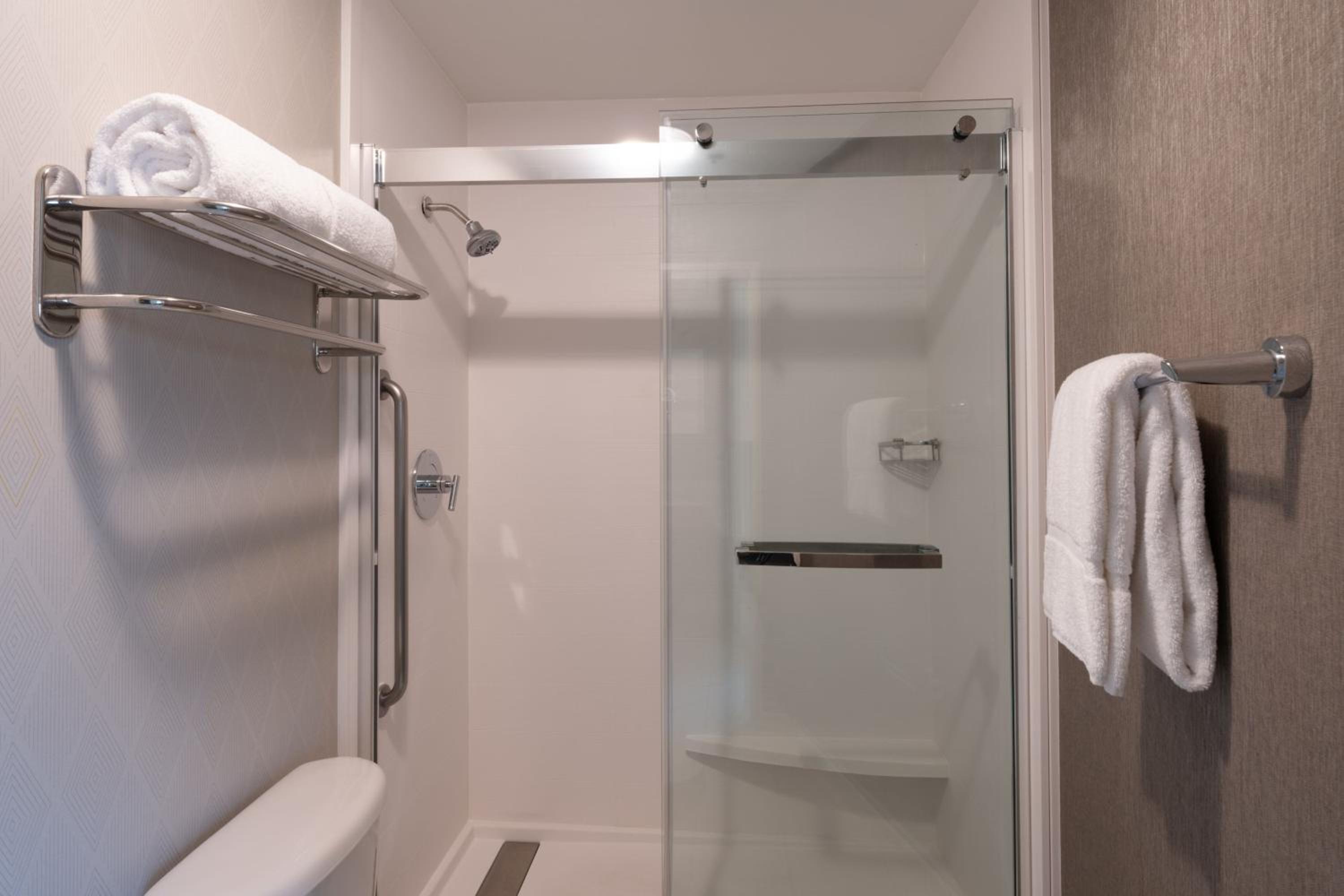 SpringHill Suites Pasadena Arcadia - Property Image 2