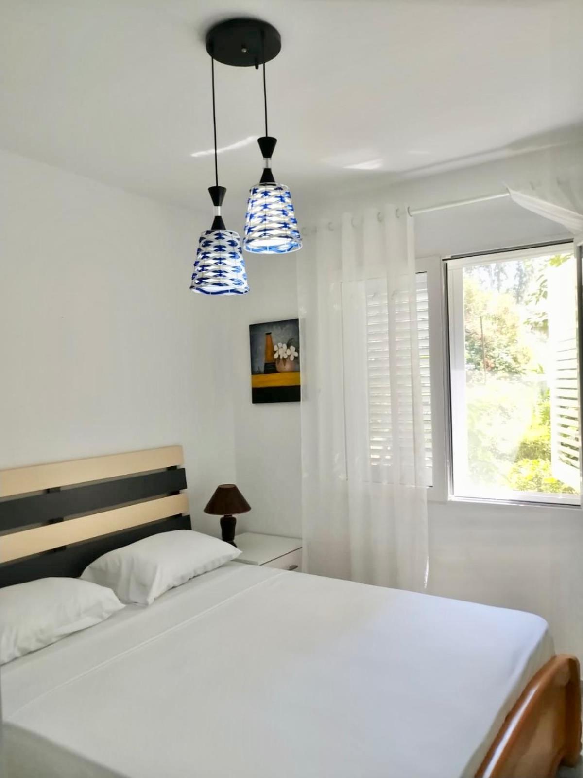 Golem Beach Apartment with Enchanting Garden