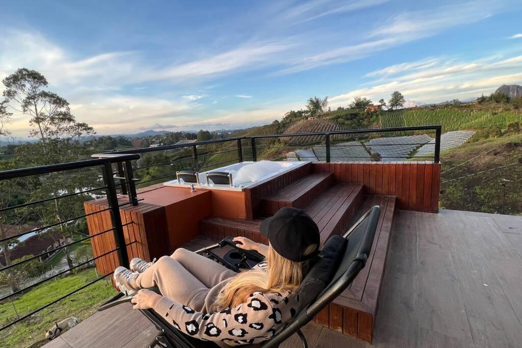Glamping en Guatape Wifi Jacuzzi