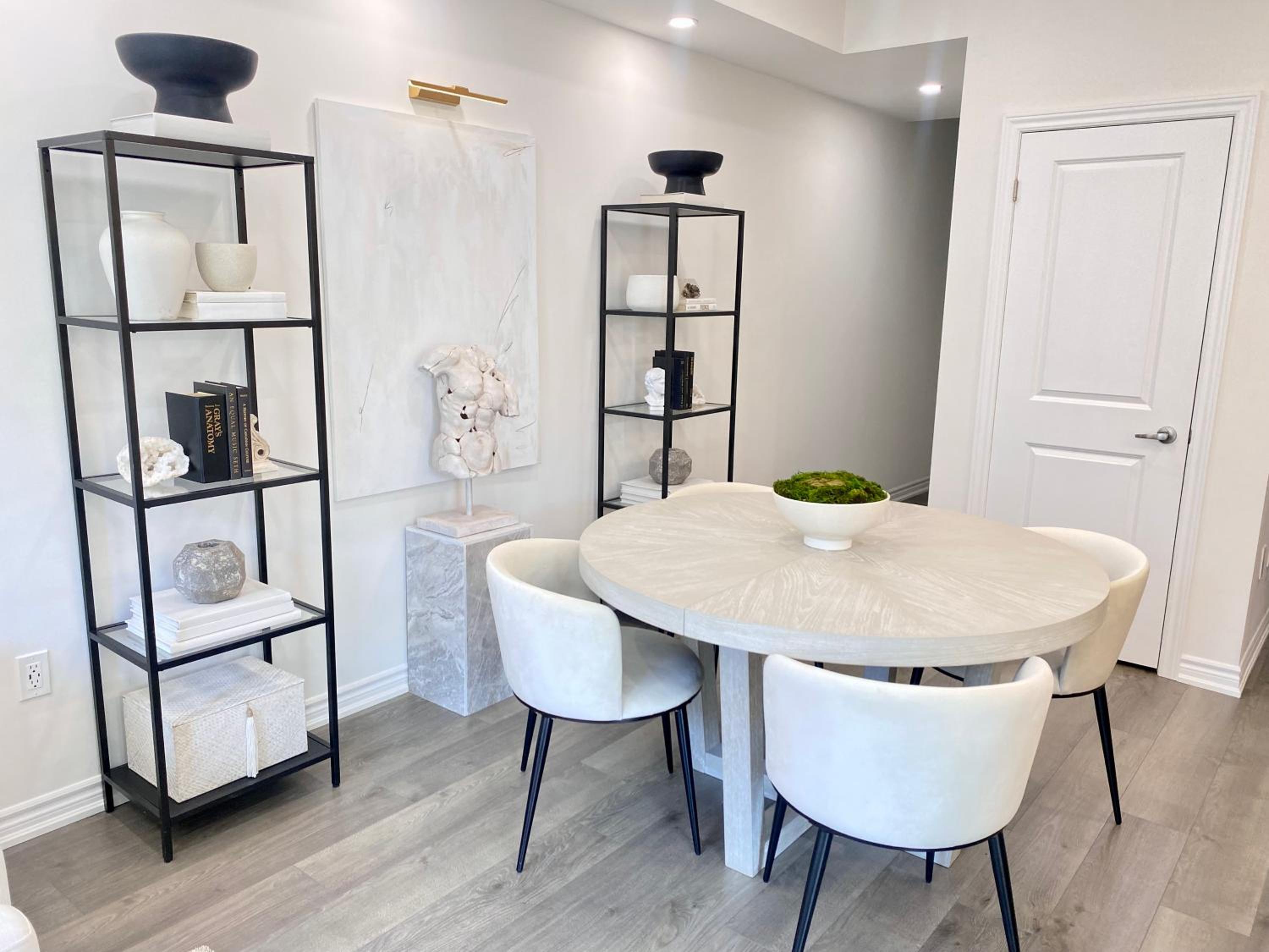 Modern and Bright Luxury Home Centrally Located in Toronto’s GTA