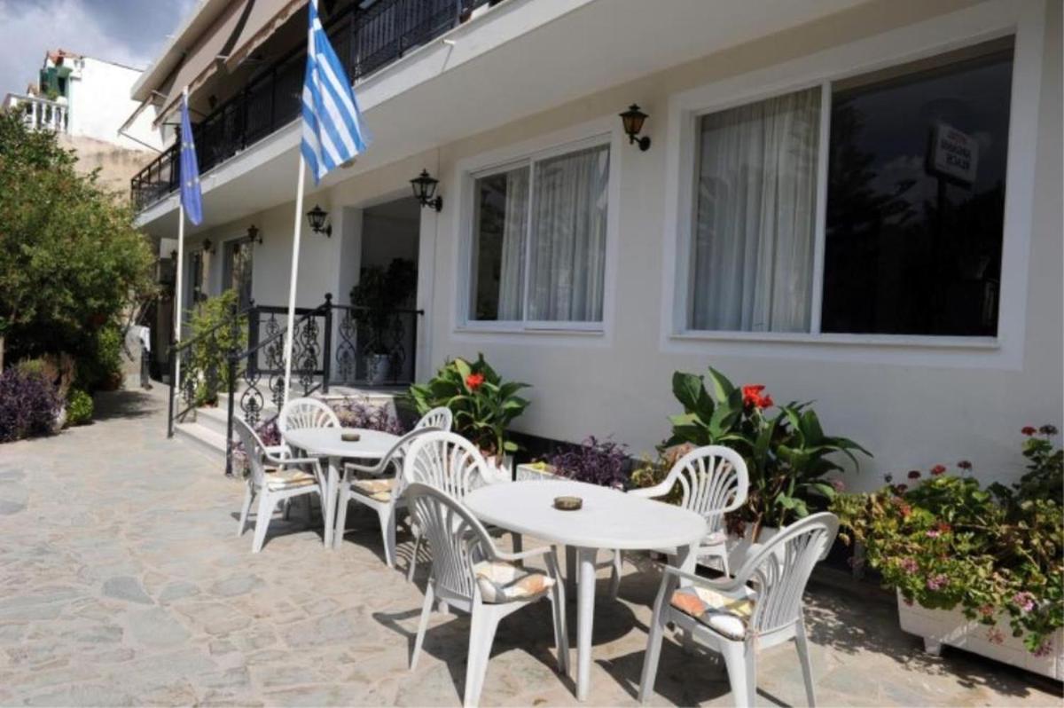 outdoor BBQ area