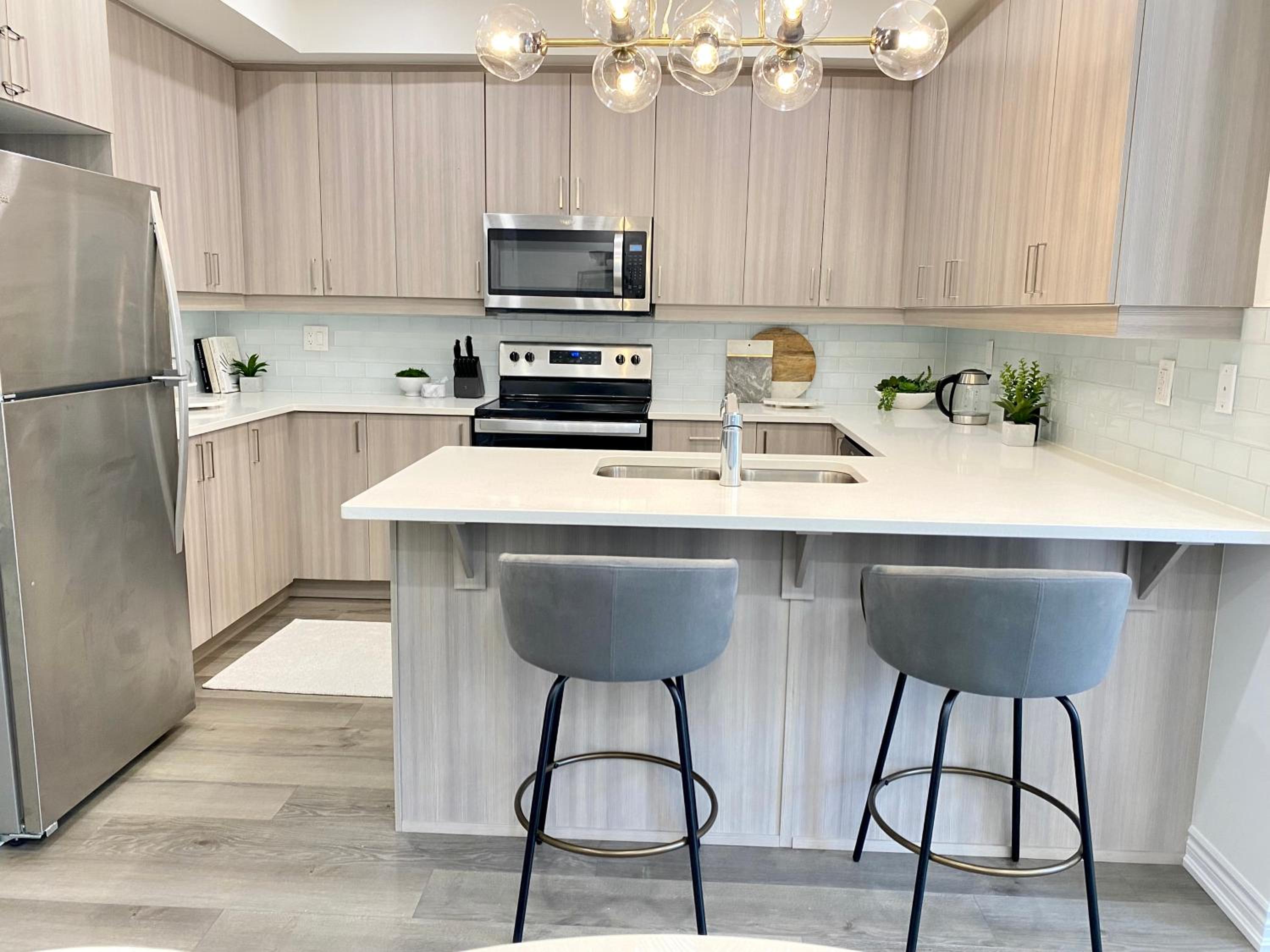 Modern and Bright Luxury Home Centrally Located in Toronto’s GTA
