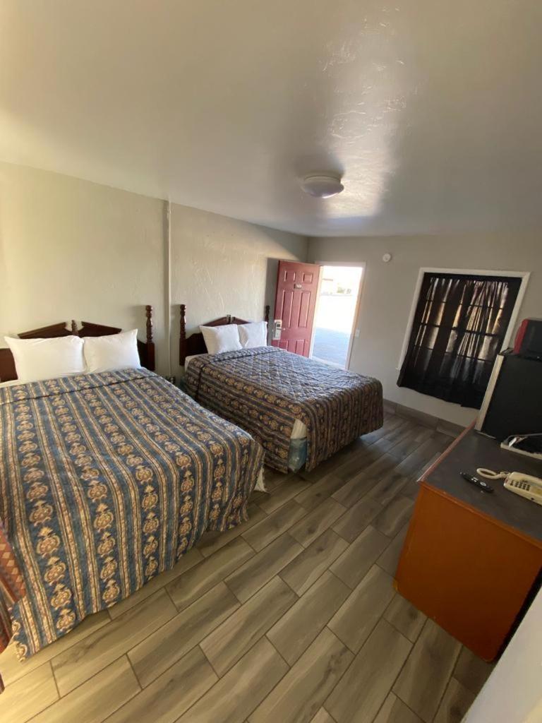Ranger Motel view 5