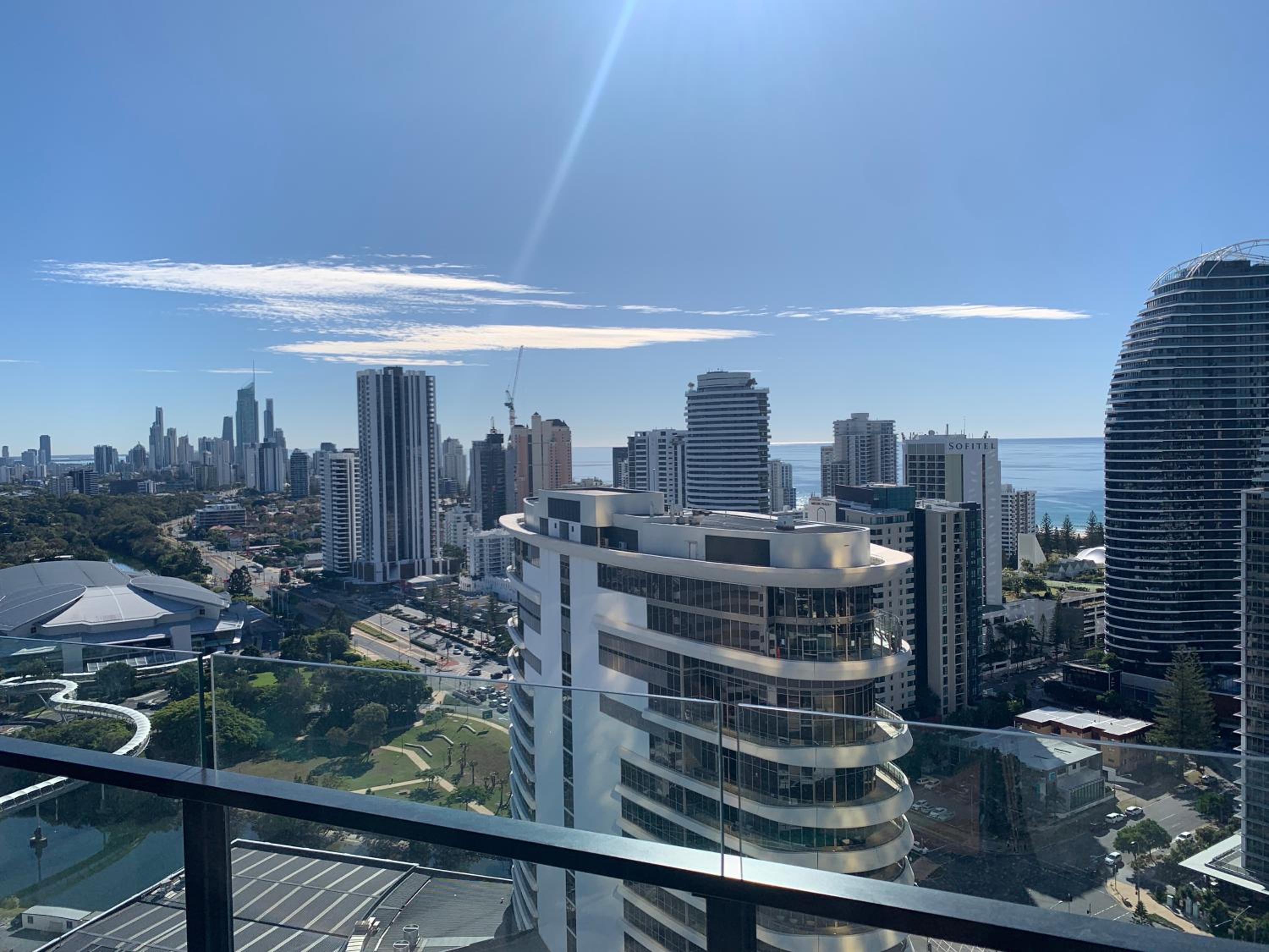 Lamour Ocean View Apartment II in Casino Broadbeach - free parking-195cm view 4
