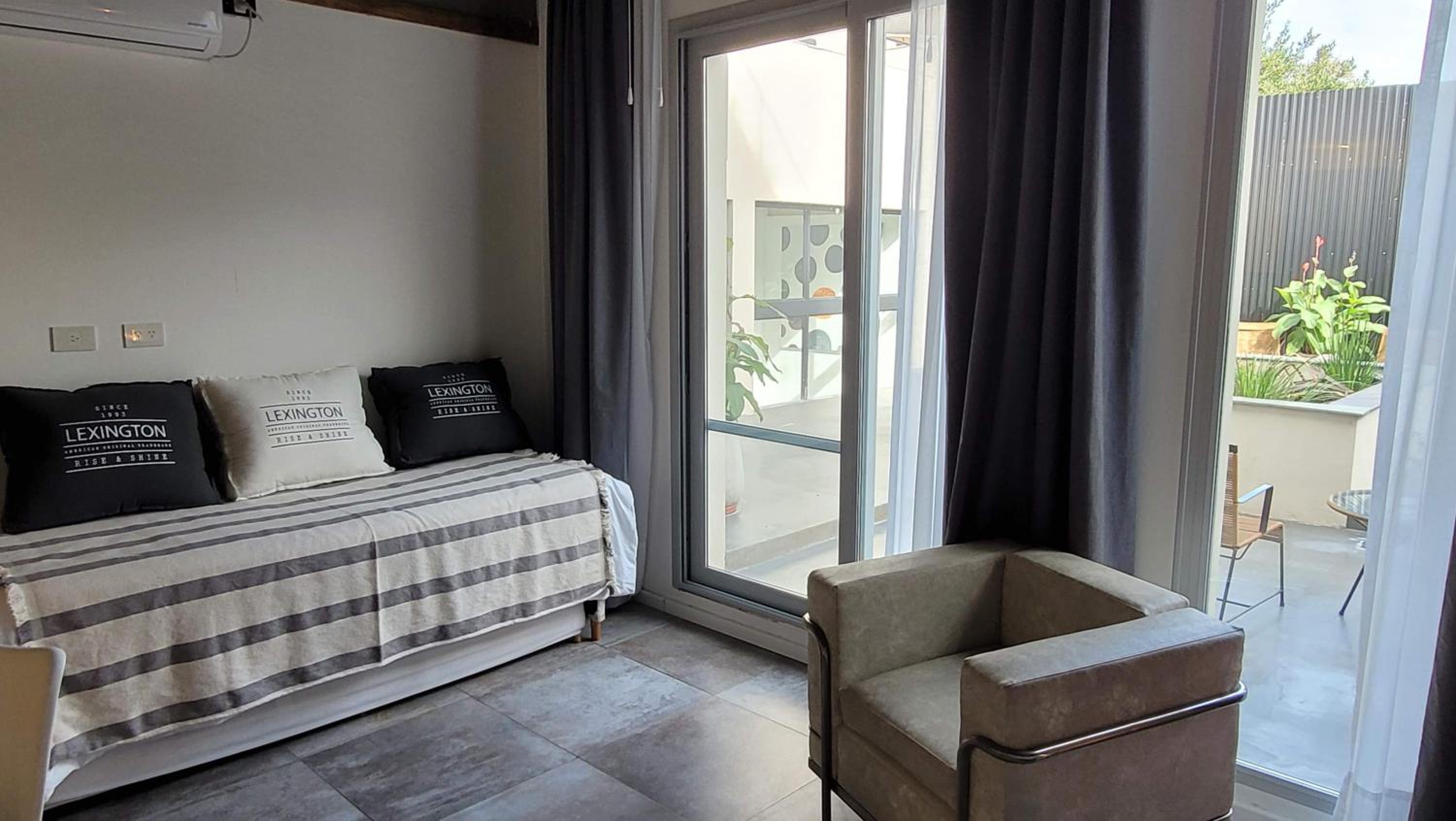 La Belle San Isidro Lofts