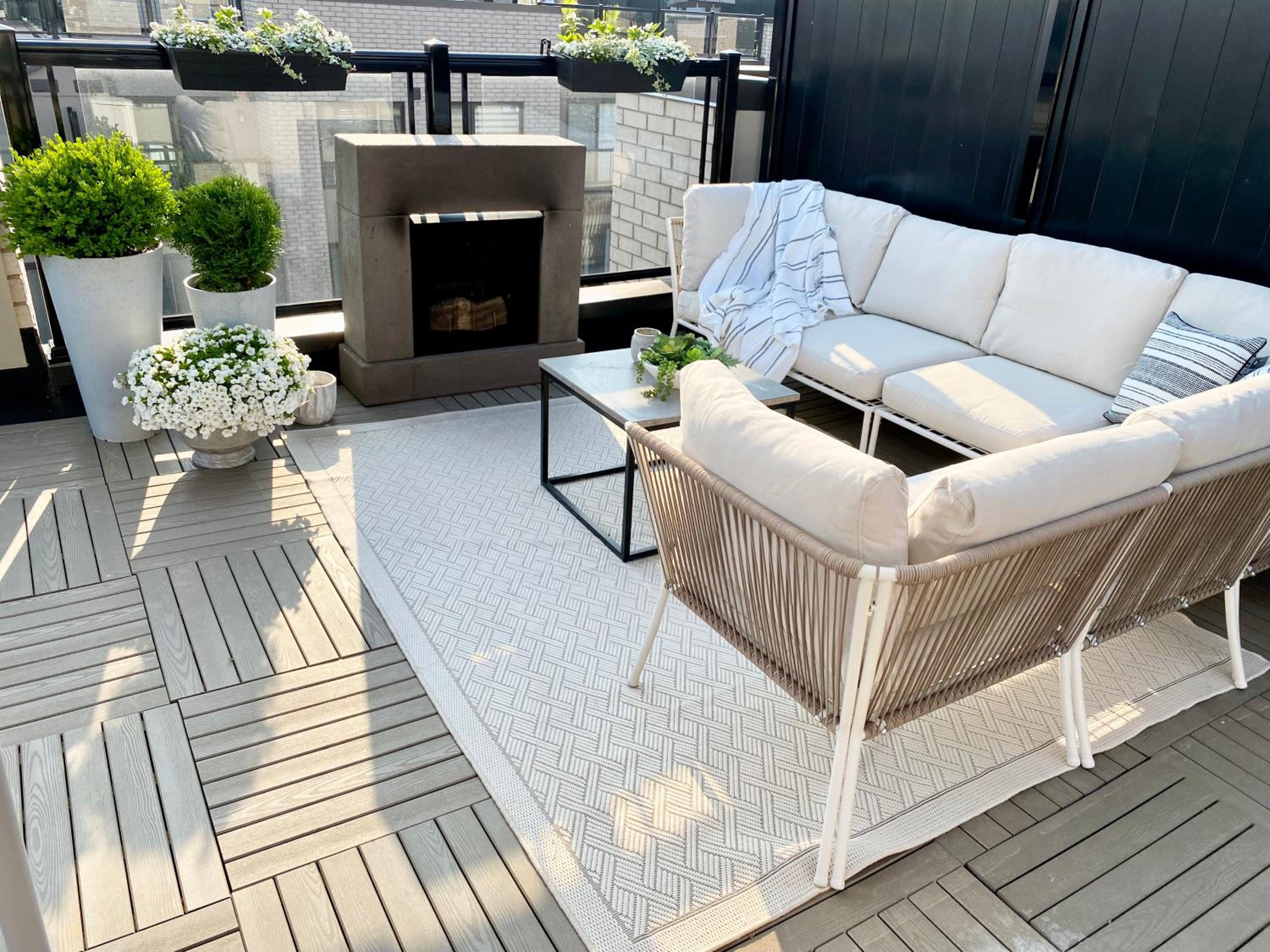 Modern and Bright Luxury Home Centrally Located in Toronto’s GTA