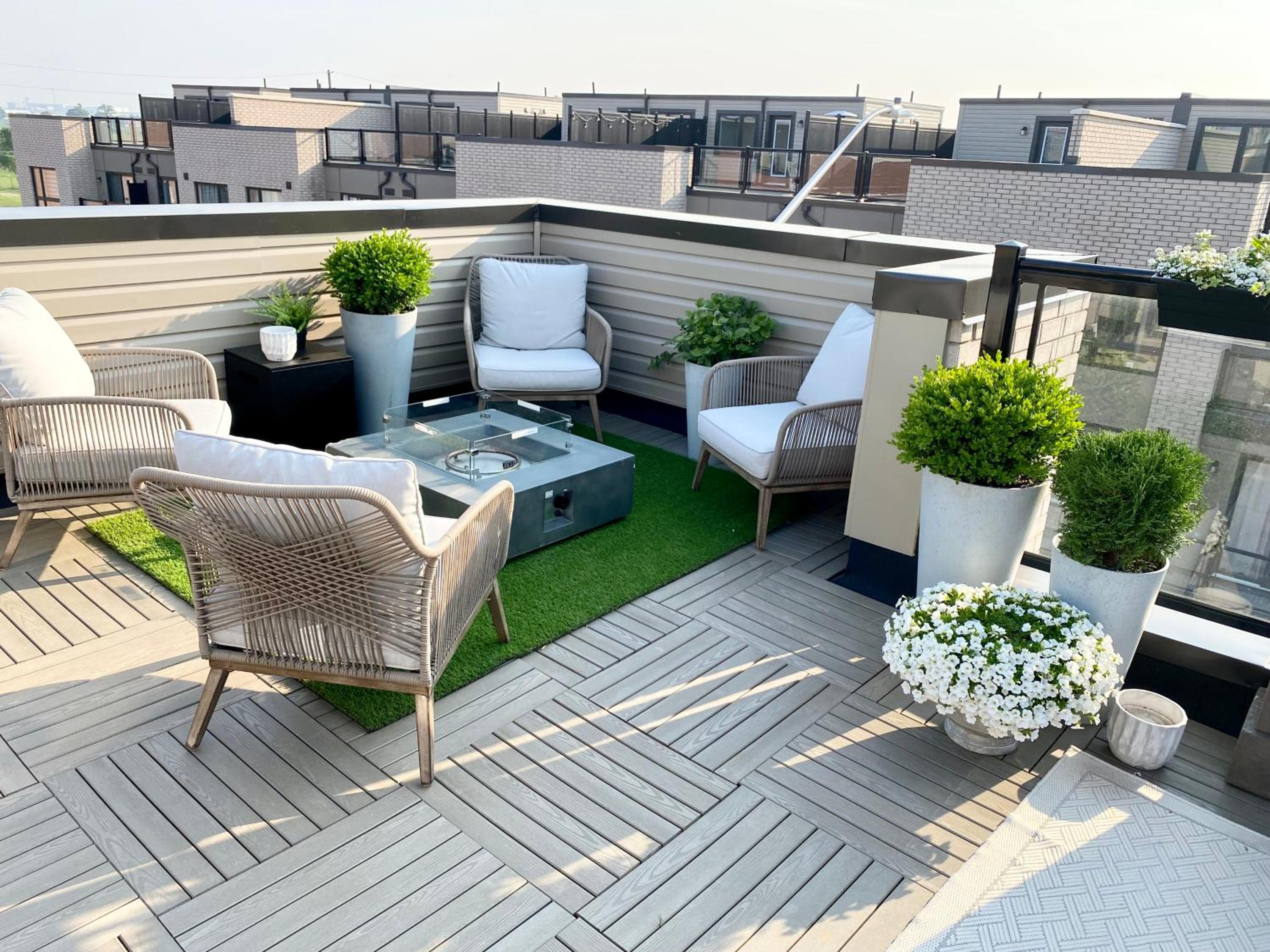 Modern and Bright Luxury Home Centrally Located in Toronto’s GTA