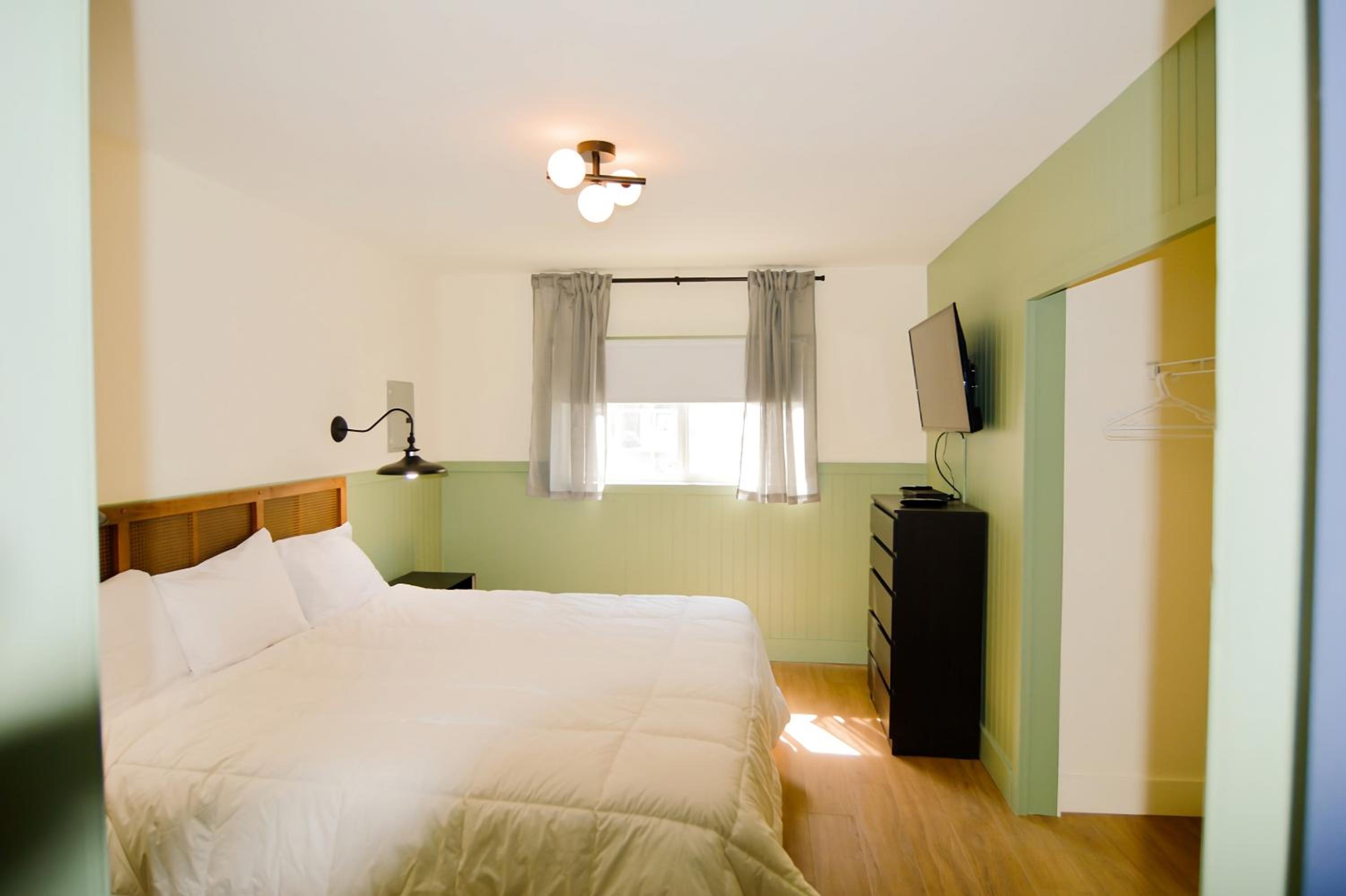 Shoreline Resort Condominiums
