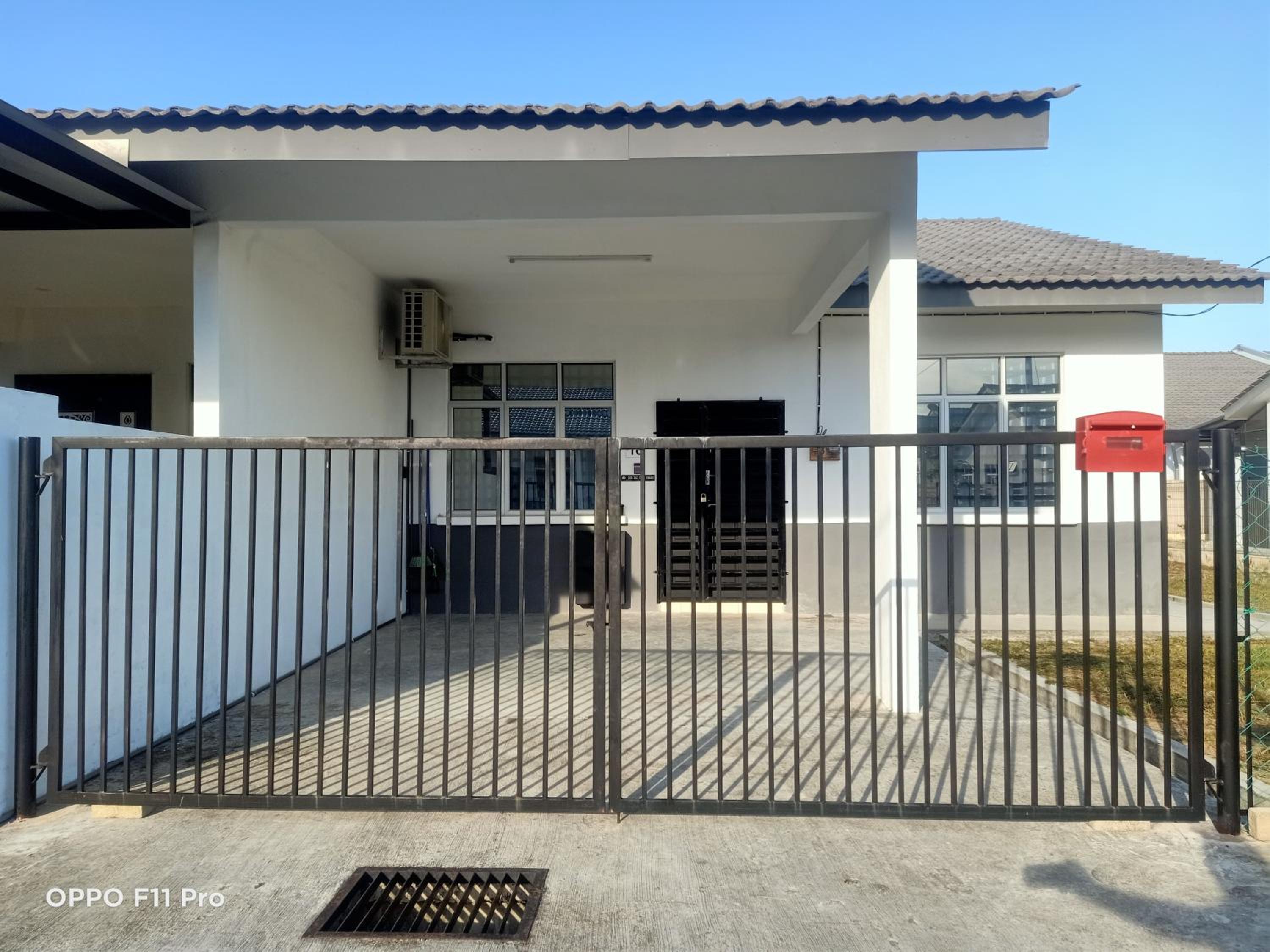 Homestay Izzauni
