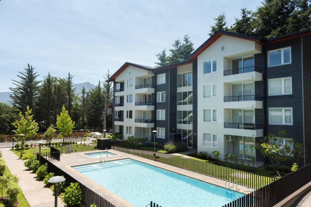 PUCON depto NUEVO! DOS DORMITORIOS DOS BAÑOS, en condominio con estacionamiento,balcon, super equipado, WIFI Y CABLE, PISCINA CON JARDINES, ZONA TRANQUILA 