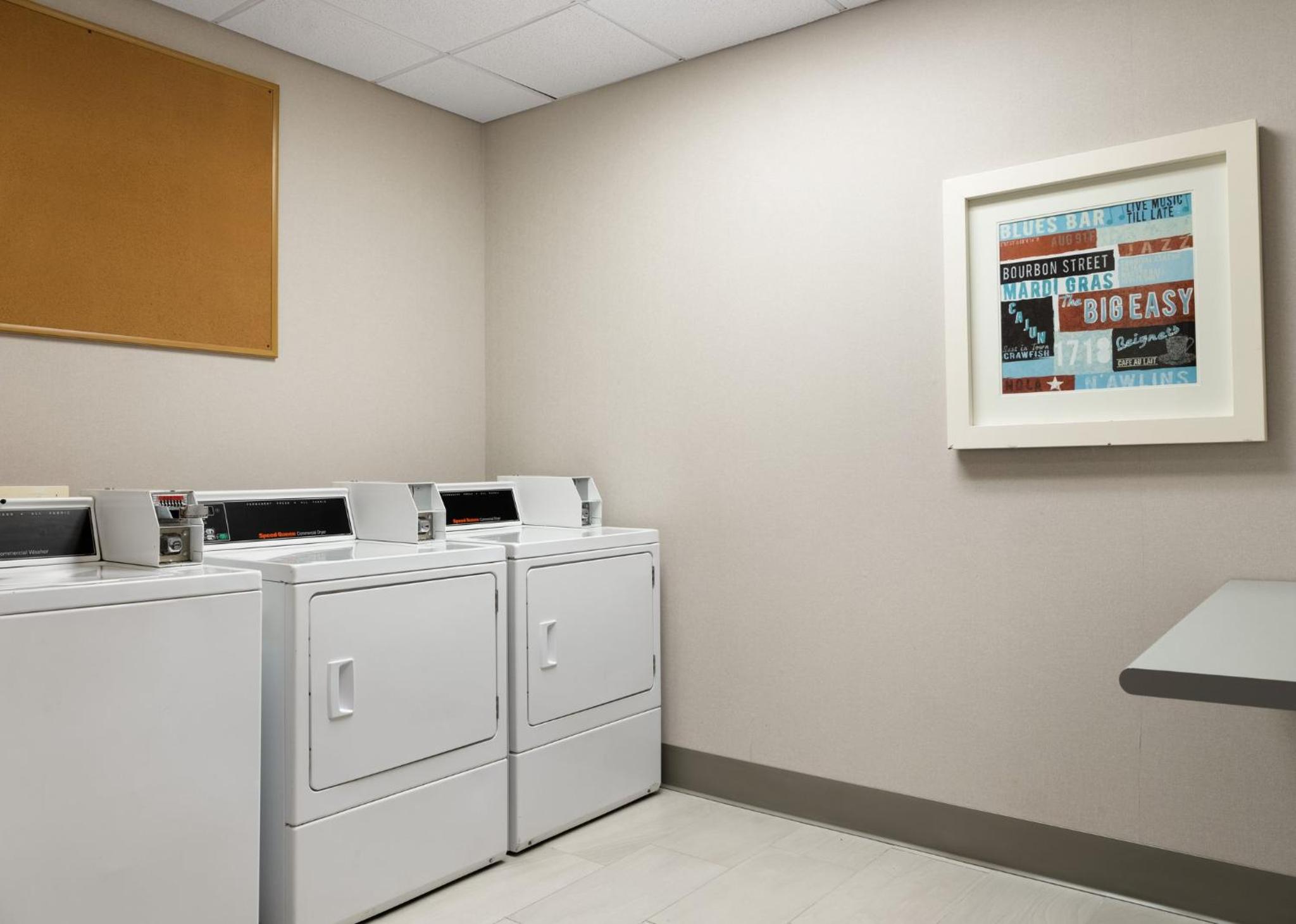 Holiday Inn Express and Suites New Orleans Airport by IHG