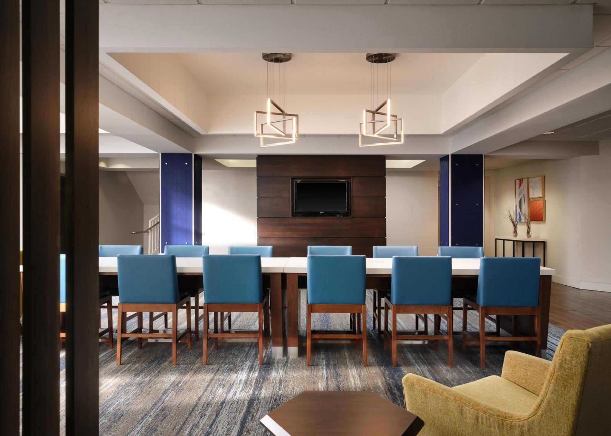 Holiday Inn Express and Suites New Orleans Airport by IHG