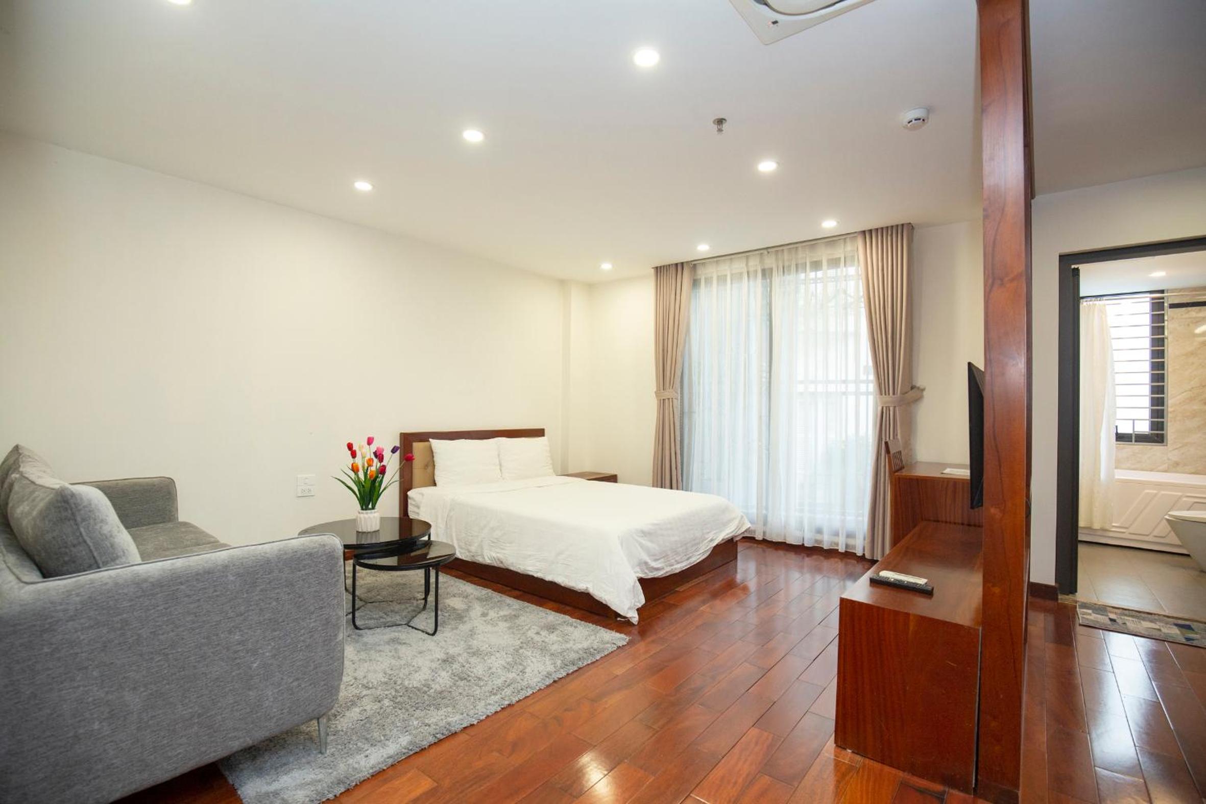 Sumitomo10 Apartment - Lane 12 Dao Tan street