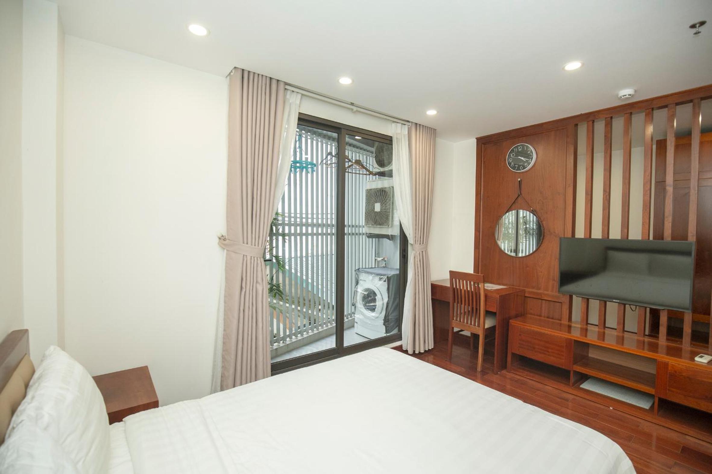 Sumitomo10 Apartment - Lane 12 Dao Tan street