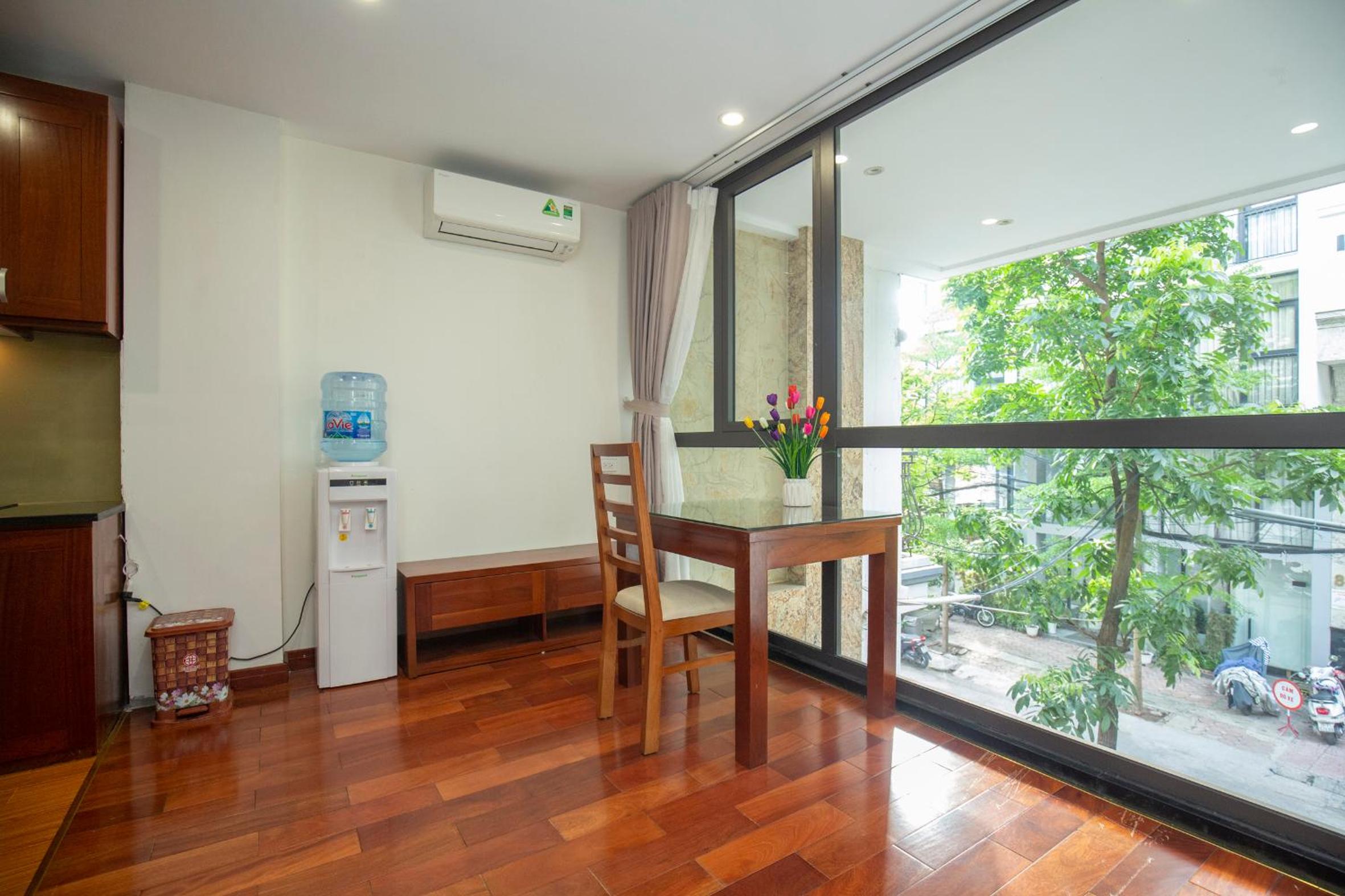 Sumitomo10 Apartment - Lane 12 Dao Tan street