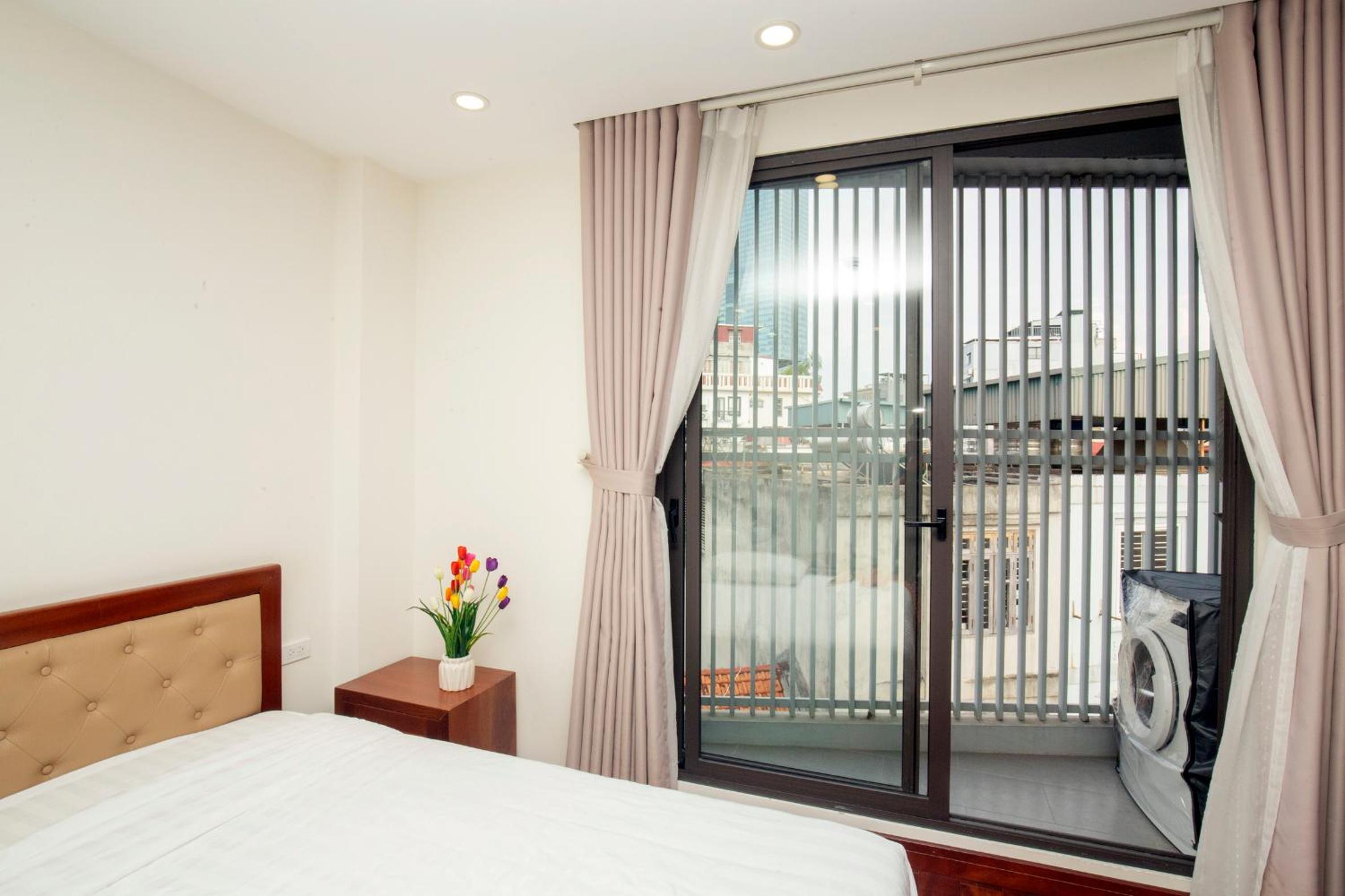Sumitomo10 Apartment - Lane 12 Dao Tan street