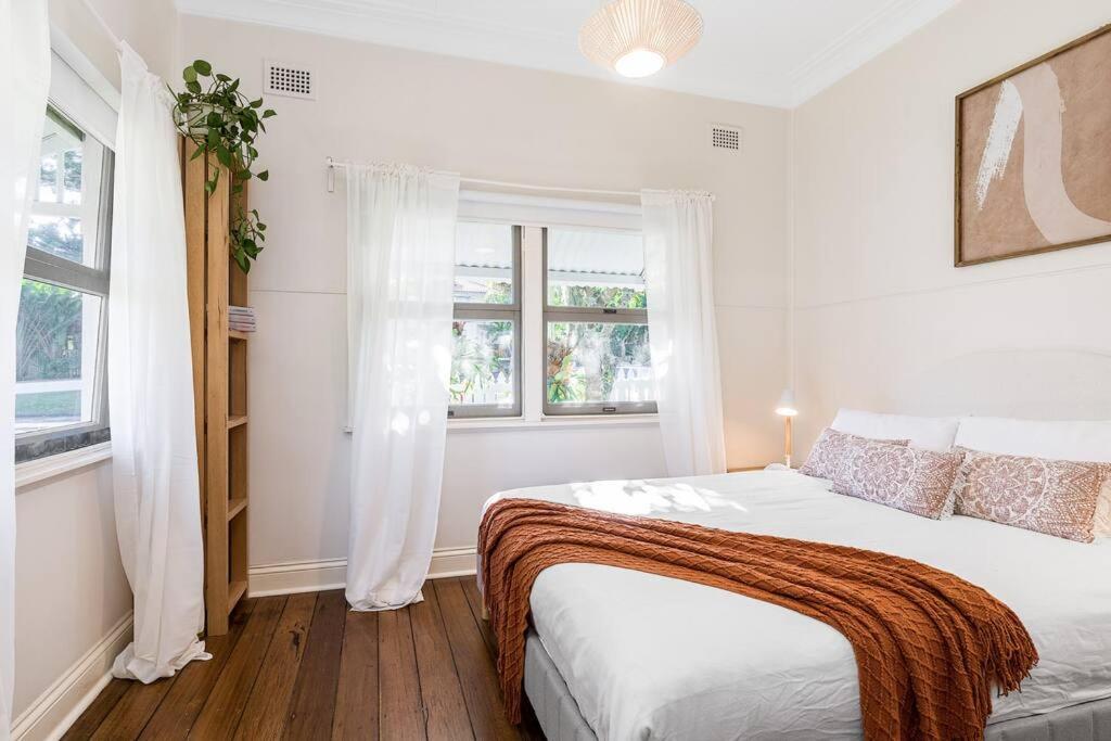 Shirley Beach House, right in heart of Byron Bay, walking distance to town and most famous beaches