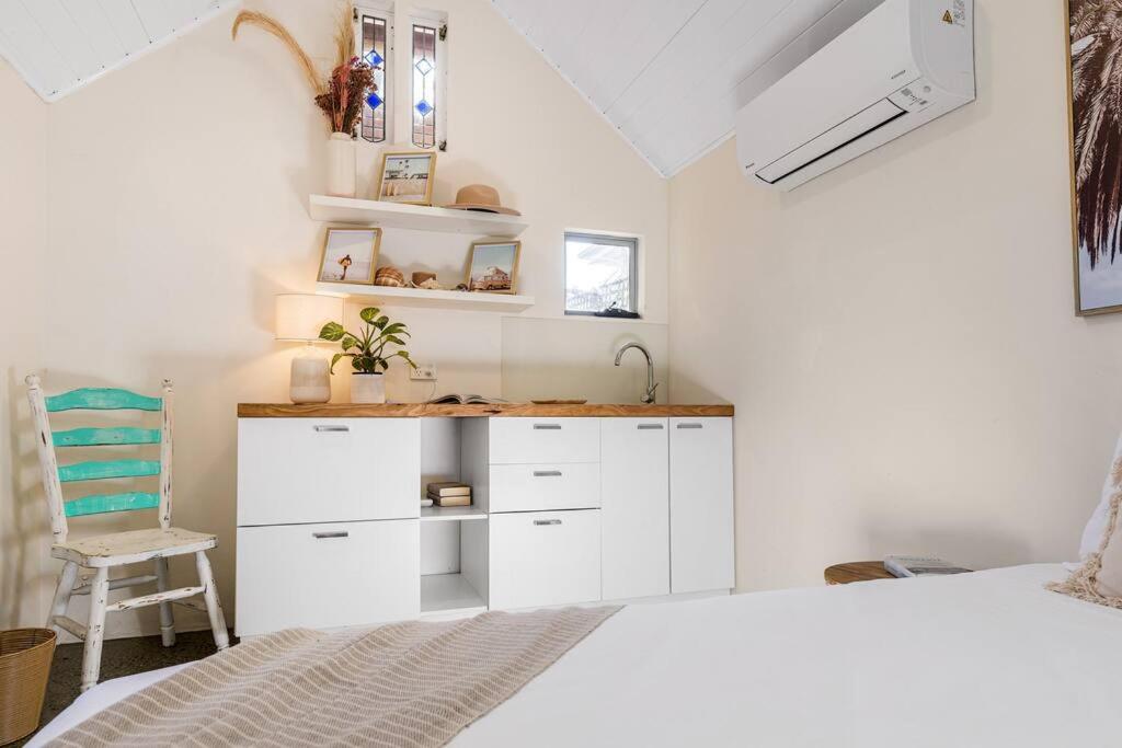 Shirley Beach House, right in heart of Byron Bay, walking distance to town and most famous beaches