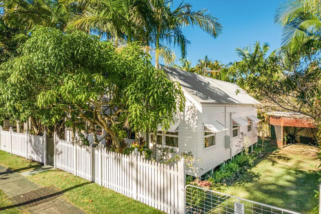 Shirley Beach House, right in heart of Byron Bay, walking distance to town and most famous beaches