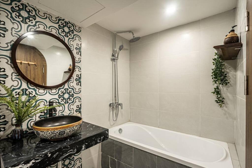 Homestay Hang Tre 5min to Bar street