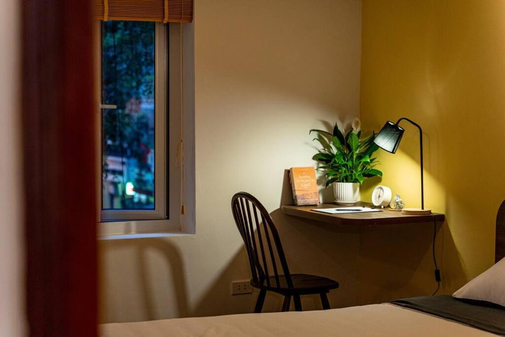 Homestay Hang Tre 5min to Bar street
