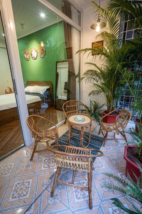 Homestay Hang Tre 5min to Bar street