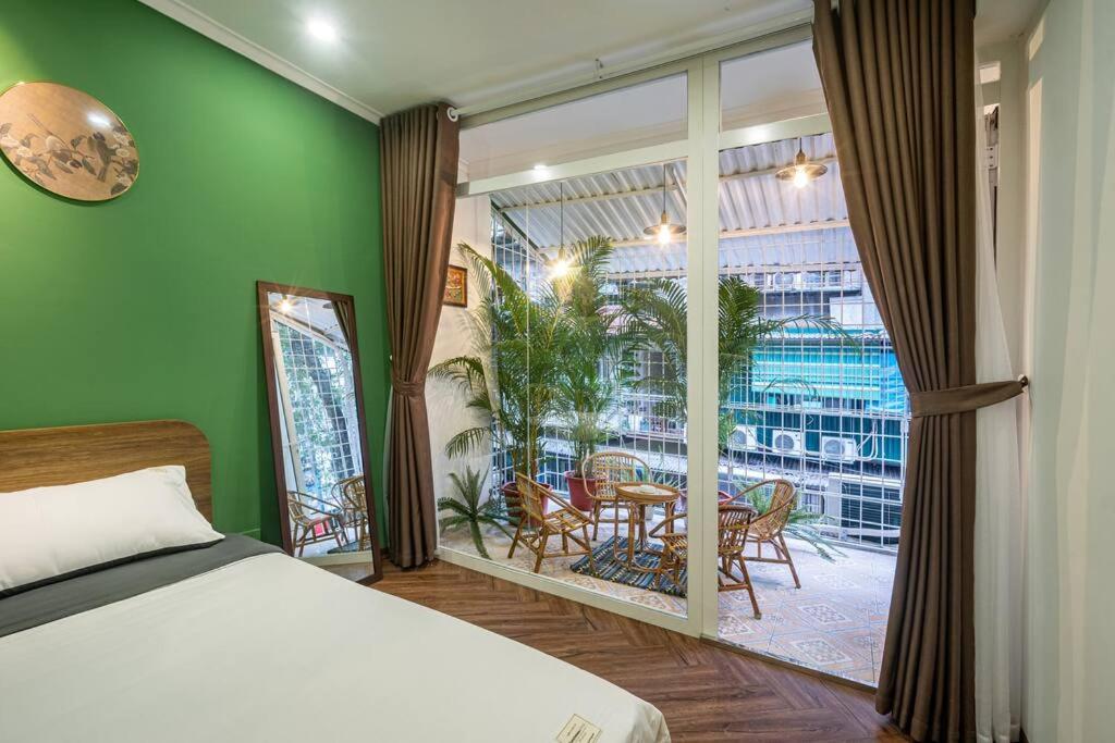 Homestay Hang Tre 5min to Bar street