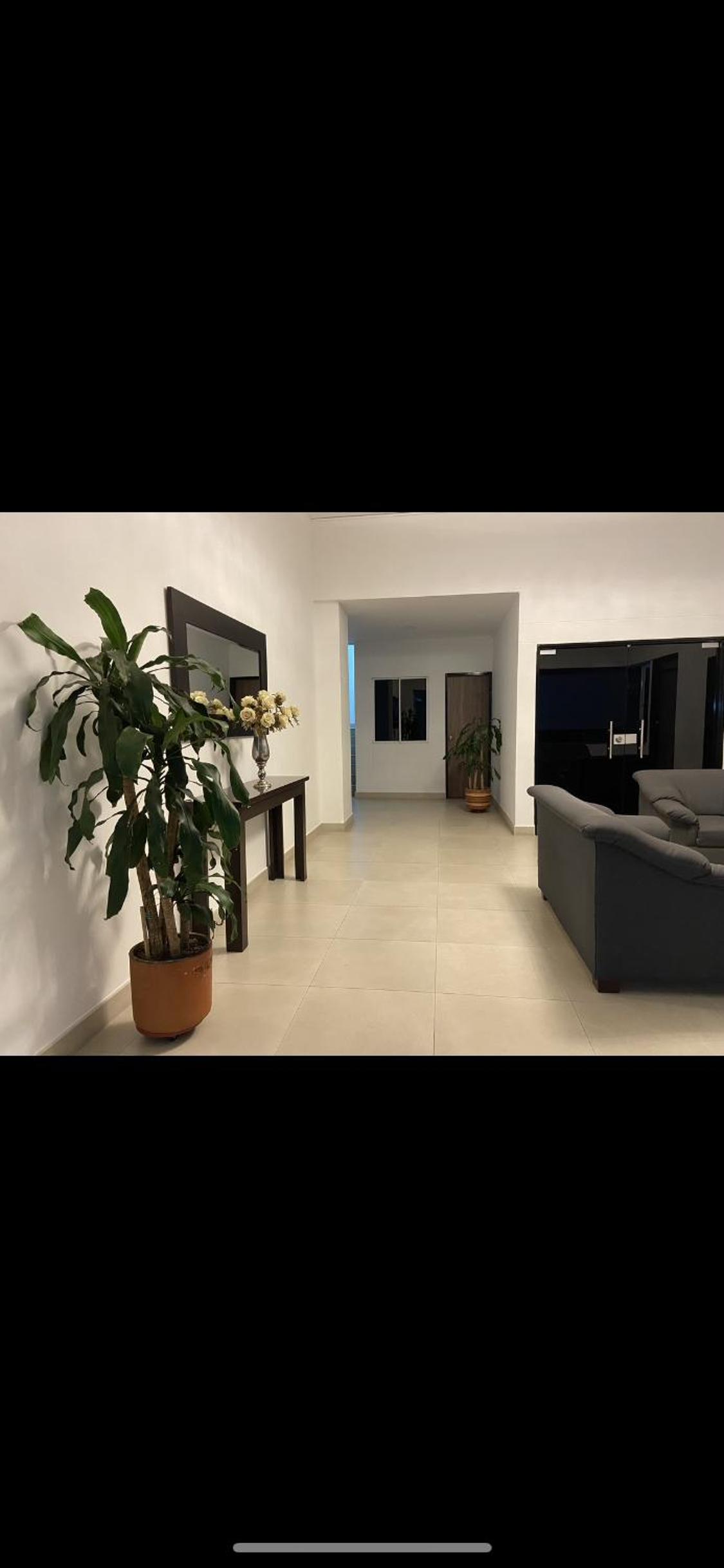 Jardines conjunto cerrado Apt de 2alcobas Laurles estadio