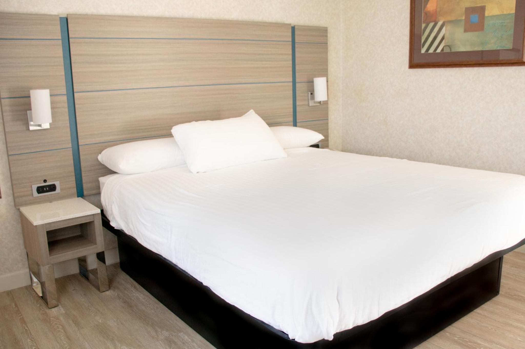 Hayward Vacations - Discovery Inn - Property Image 27