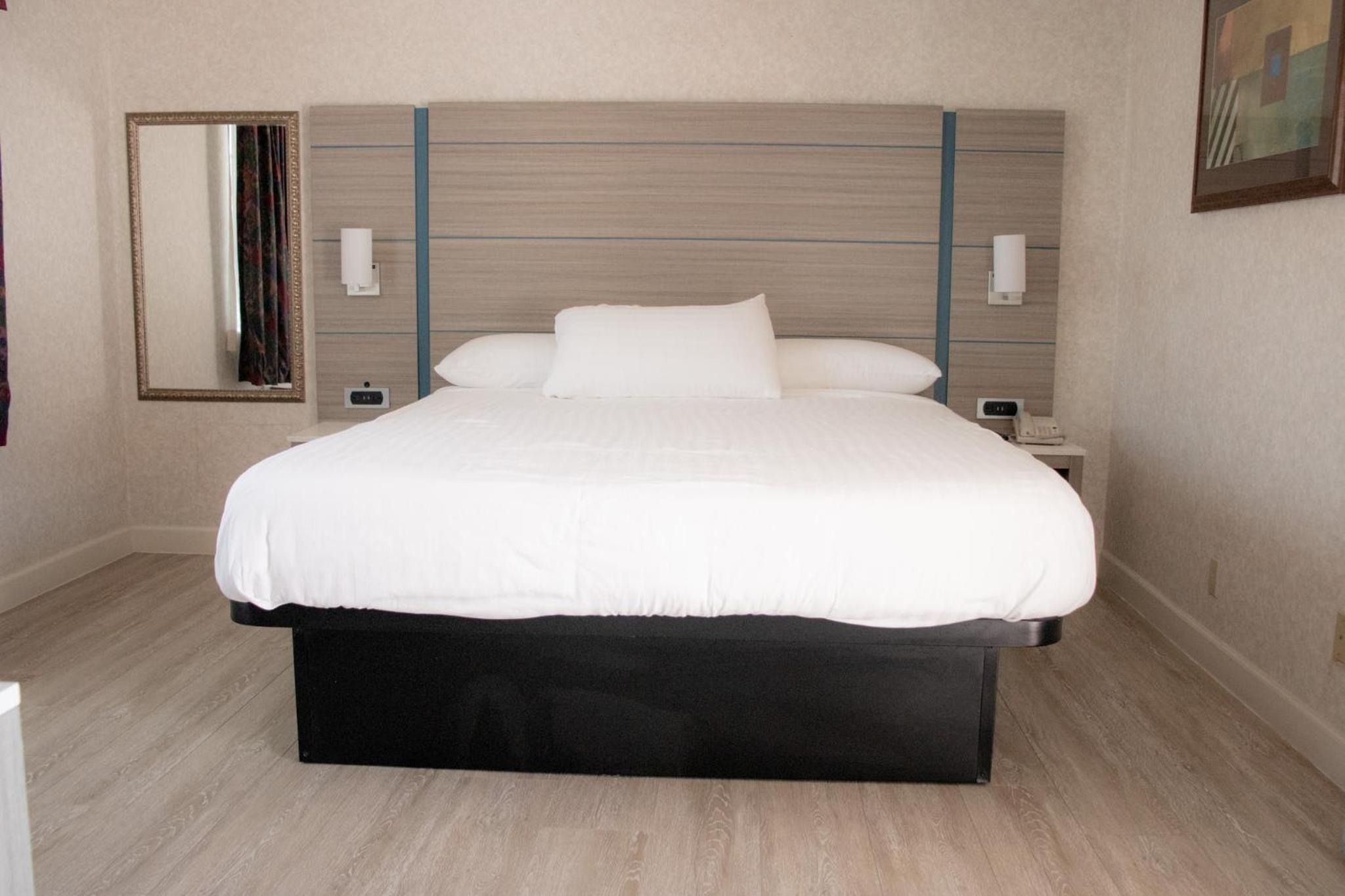 San Jose Vacations - Discovery Inn - Property Image 1