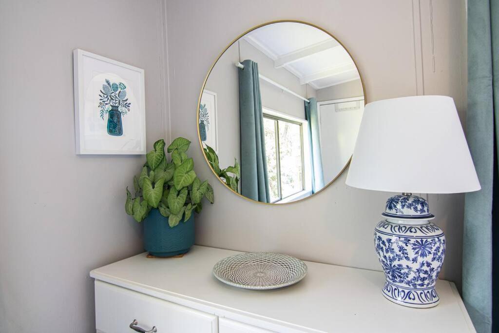 Banksia Cottage, pretty cottage with garden
